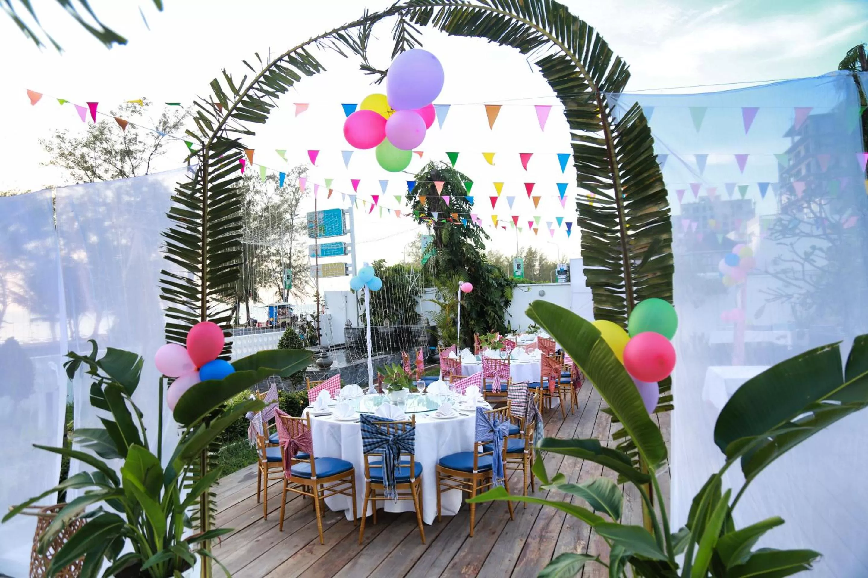 Evening entertainment in Naiya Sea Resort