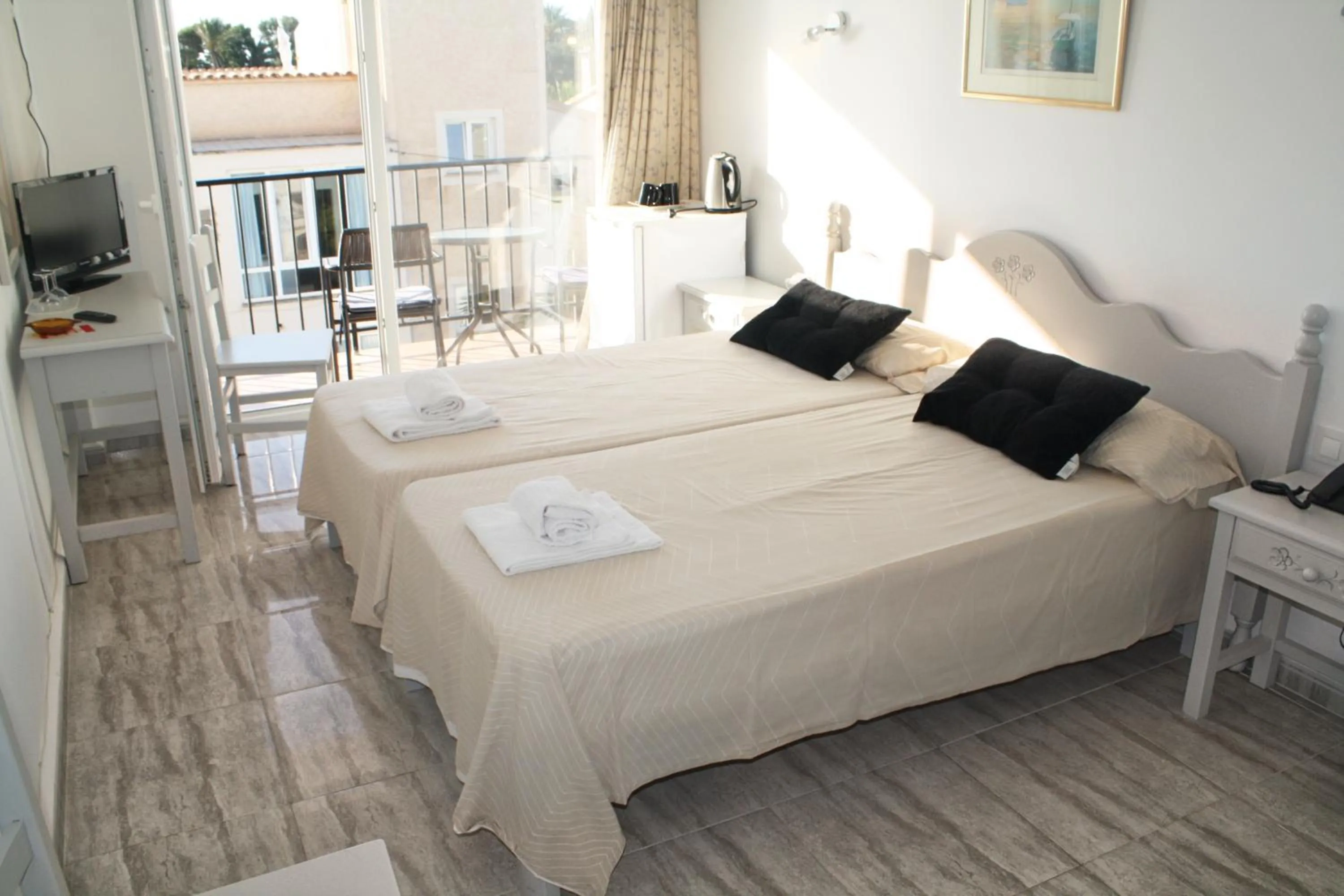 Decorative detail, Bed in Hotel Rocamar