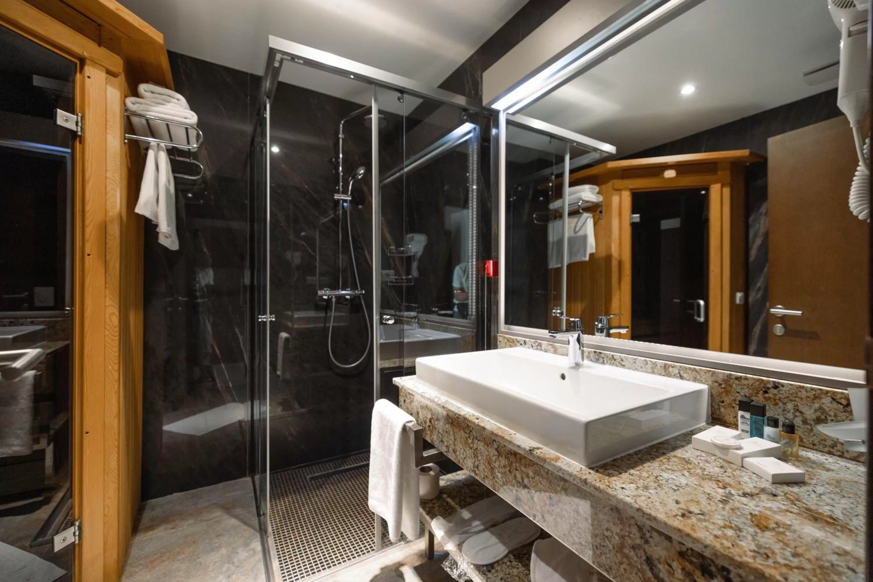 Shower in Hotel Prishtina