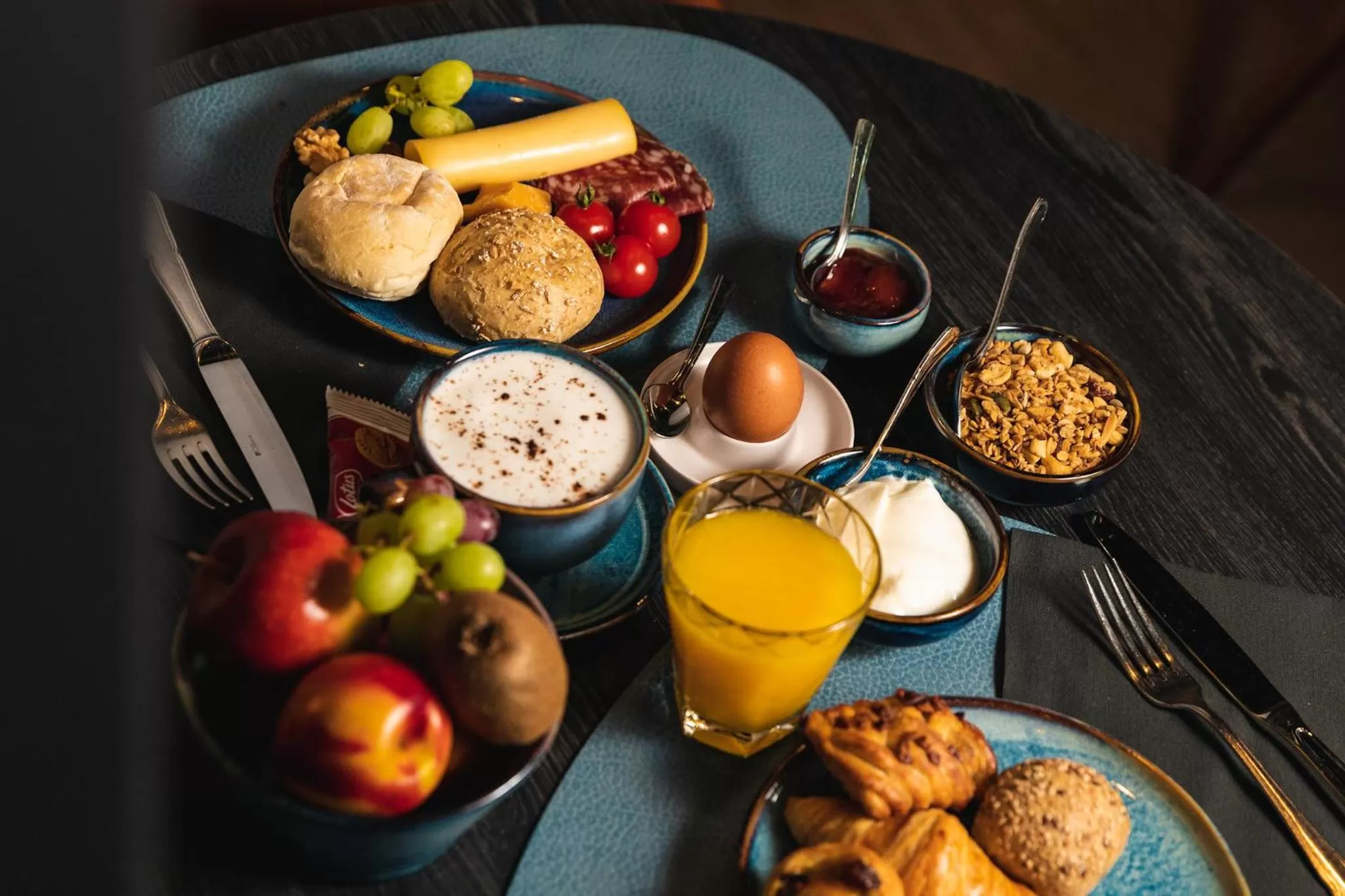 Breakfast, Food in Boutique Hotel 'Hof ter Duinen'
