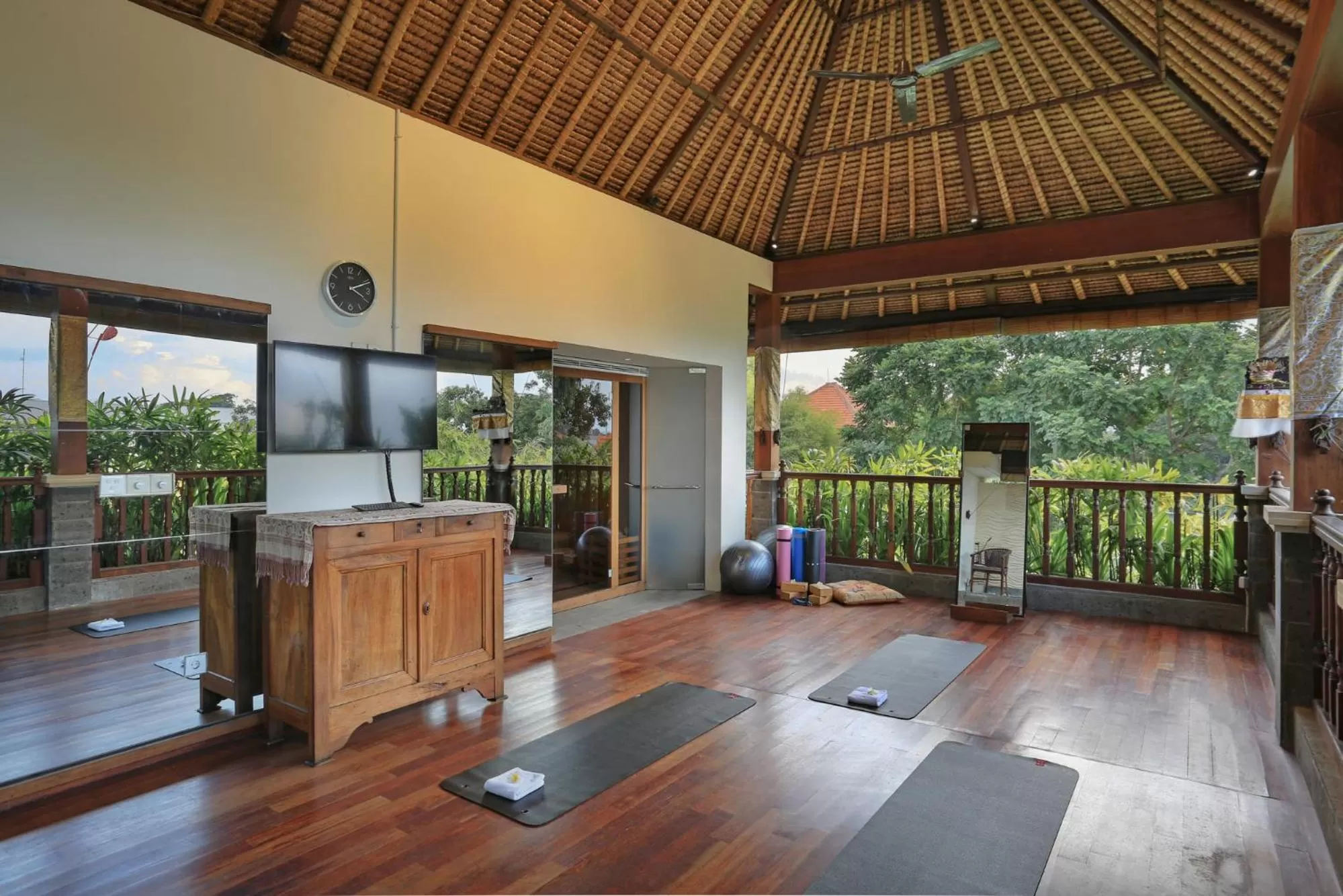 Sports in Manzelejepun Villa & Pavilion