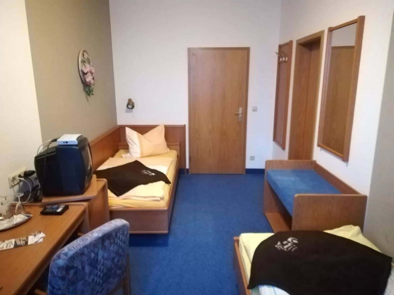 Bed in Kyffhäuserhotel "Goldene Aue"