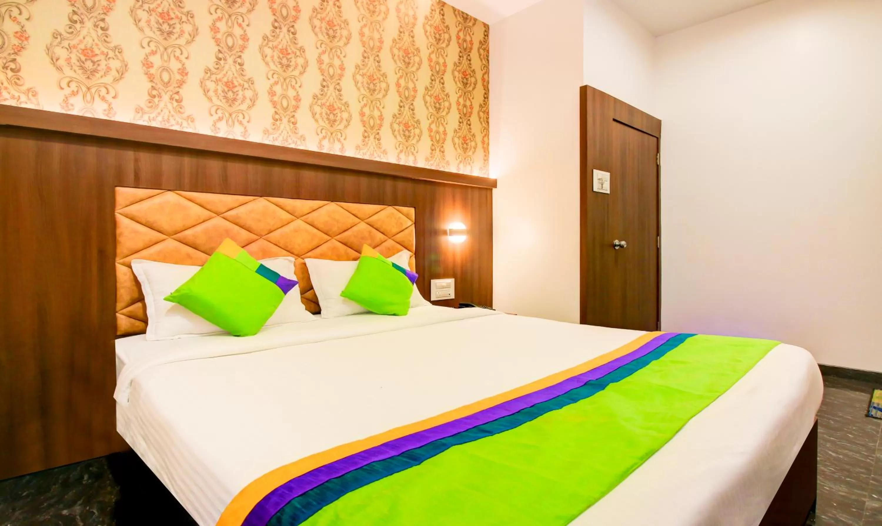 Bedroom, Bed in Treebo Arvind Residency