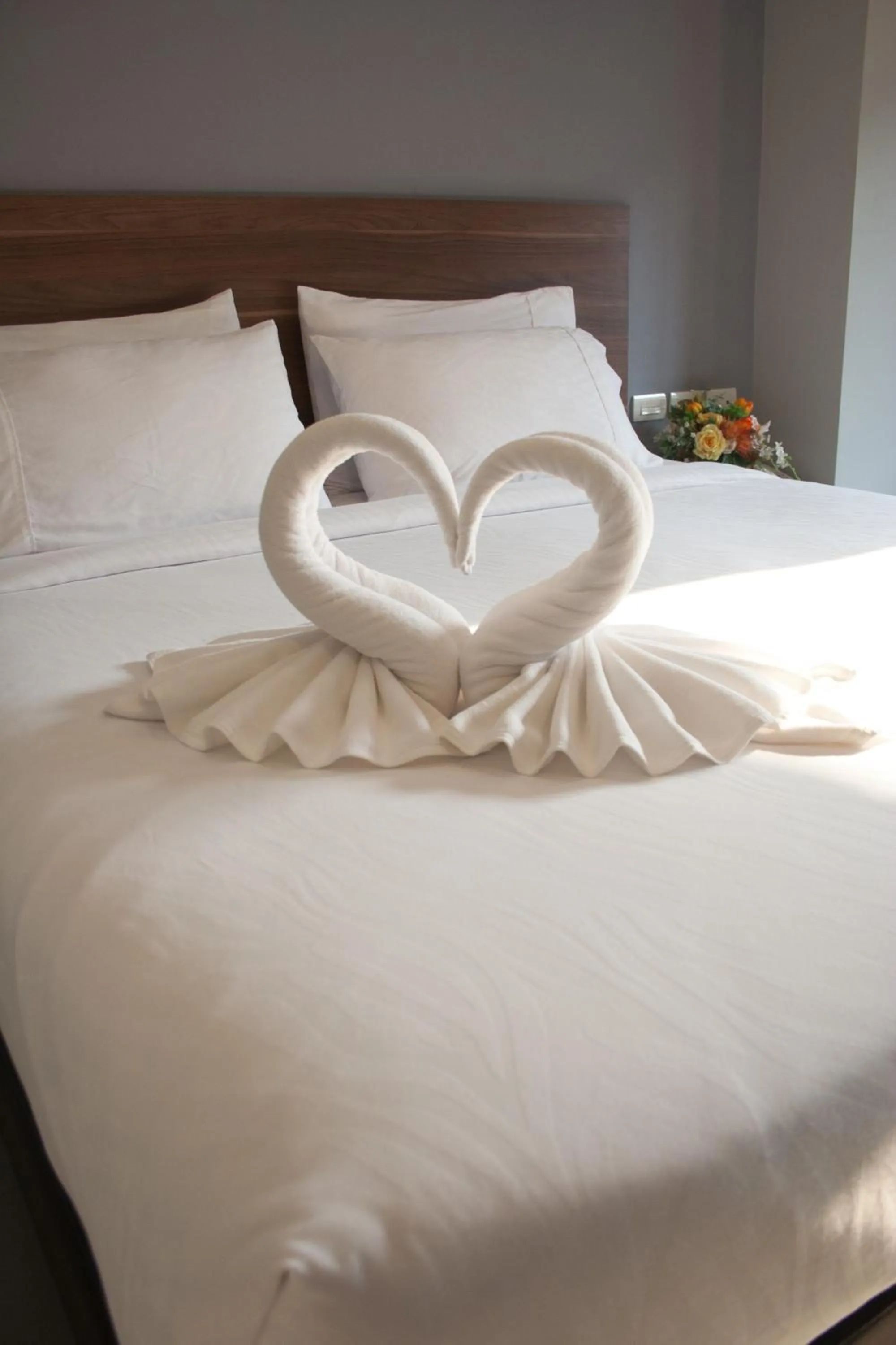 Bedroom, Bed in 14 Living