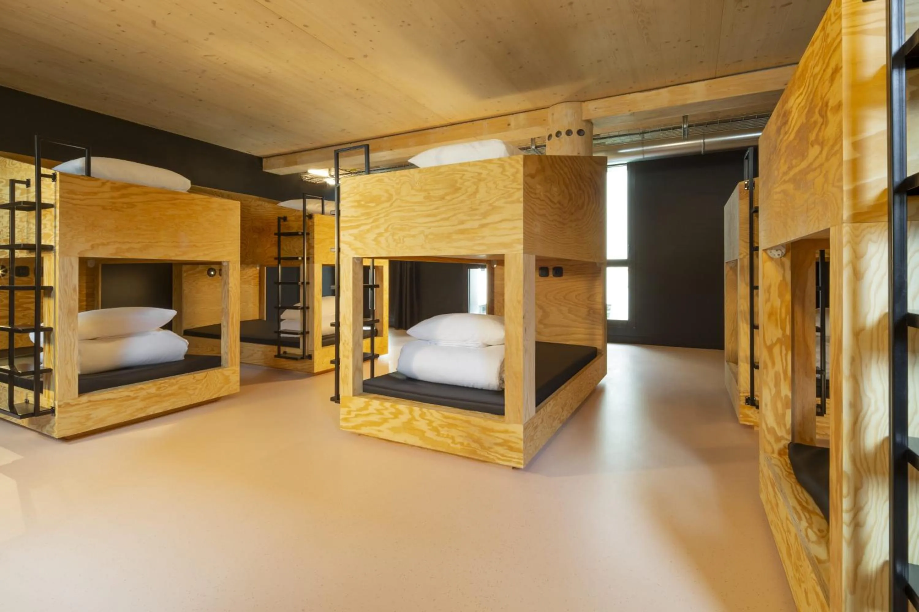 Bed in JO&JOE Paris Gentilly - Auberge de Jeunesse