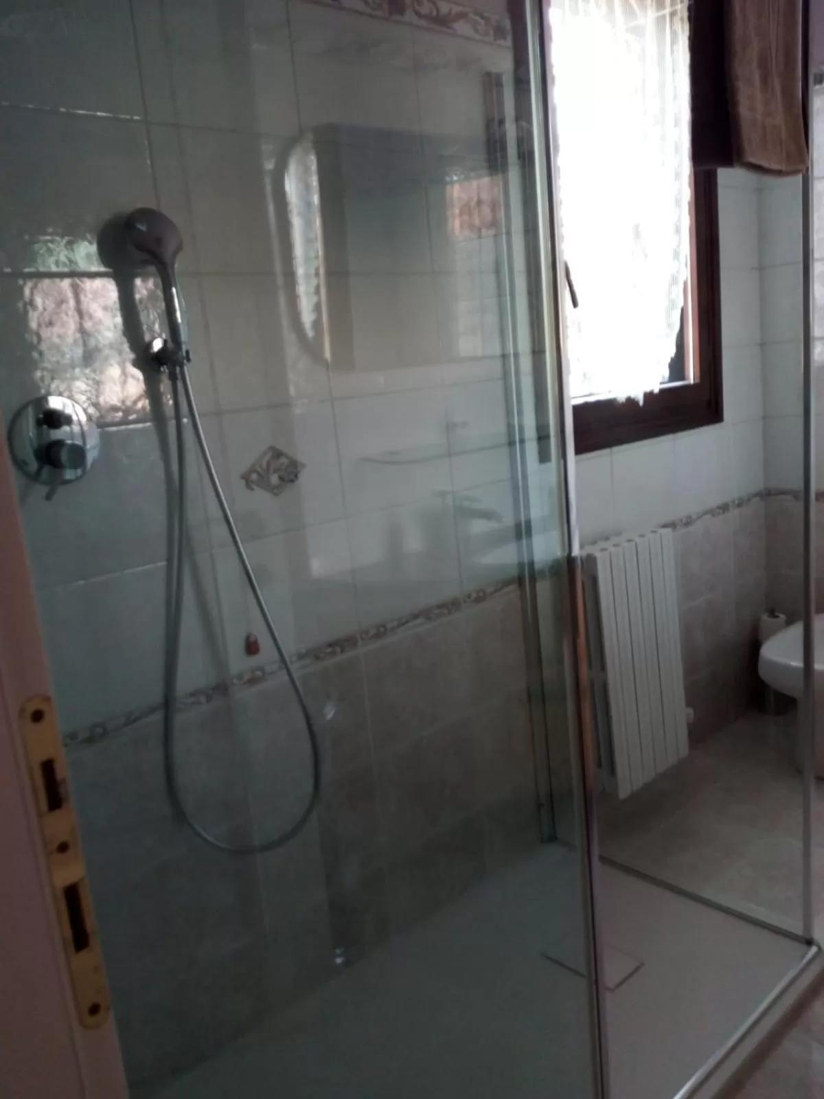 Shower in B&B Borgo dei Fiori
