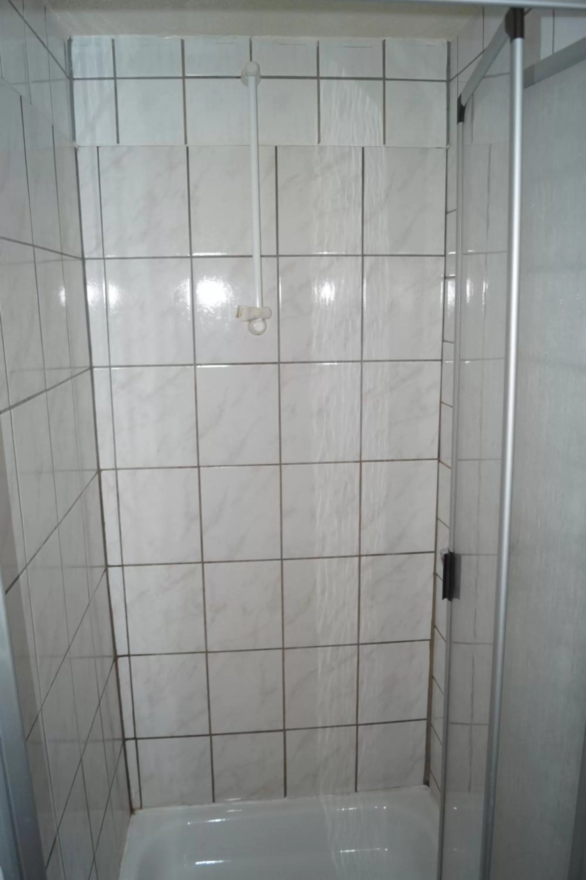 Shower in La Fontana