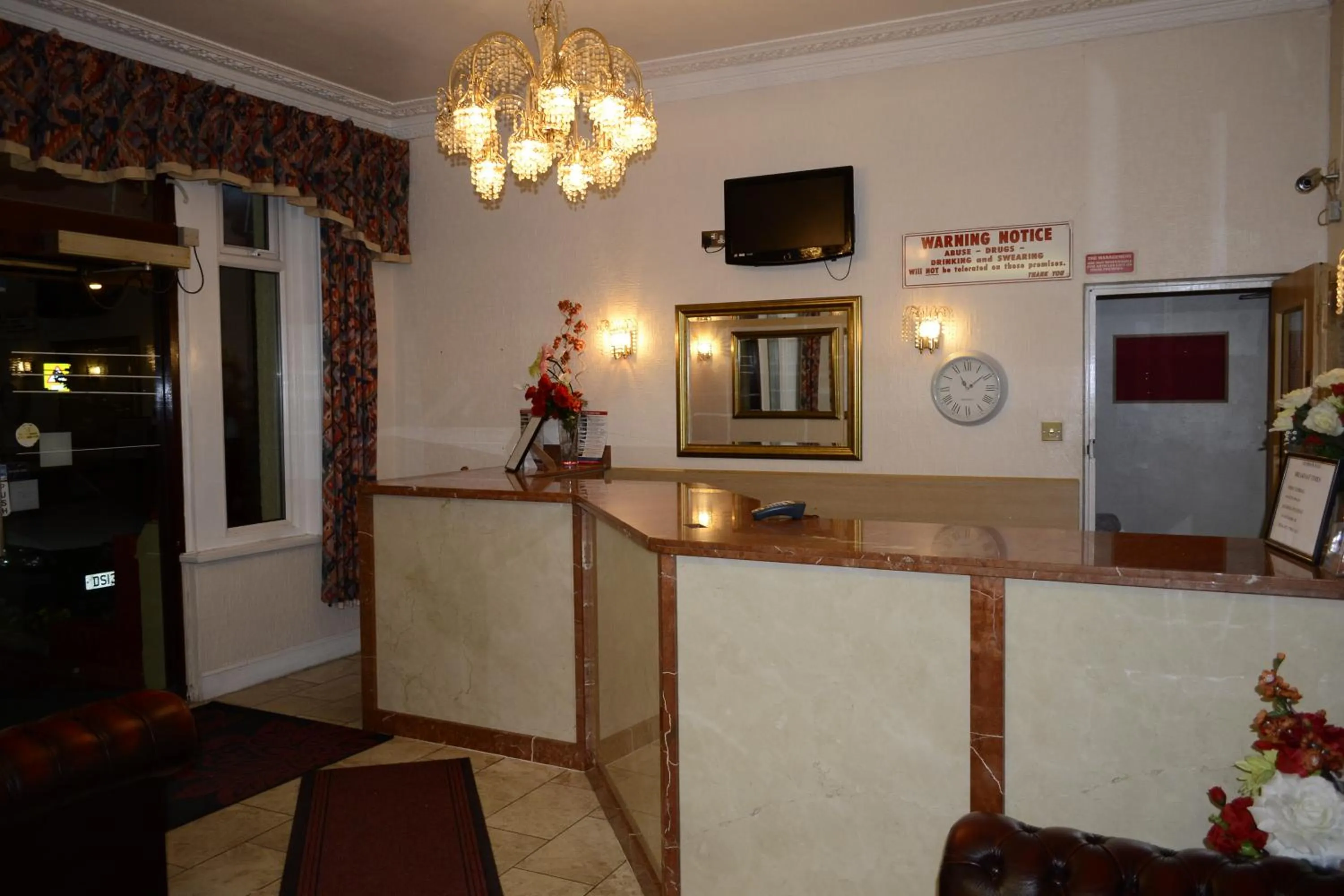 Lobby or reception in Cranbrook Hotel