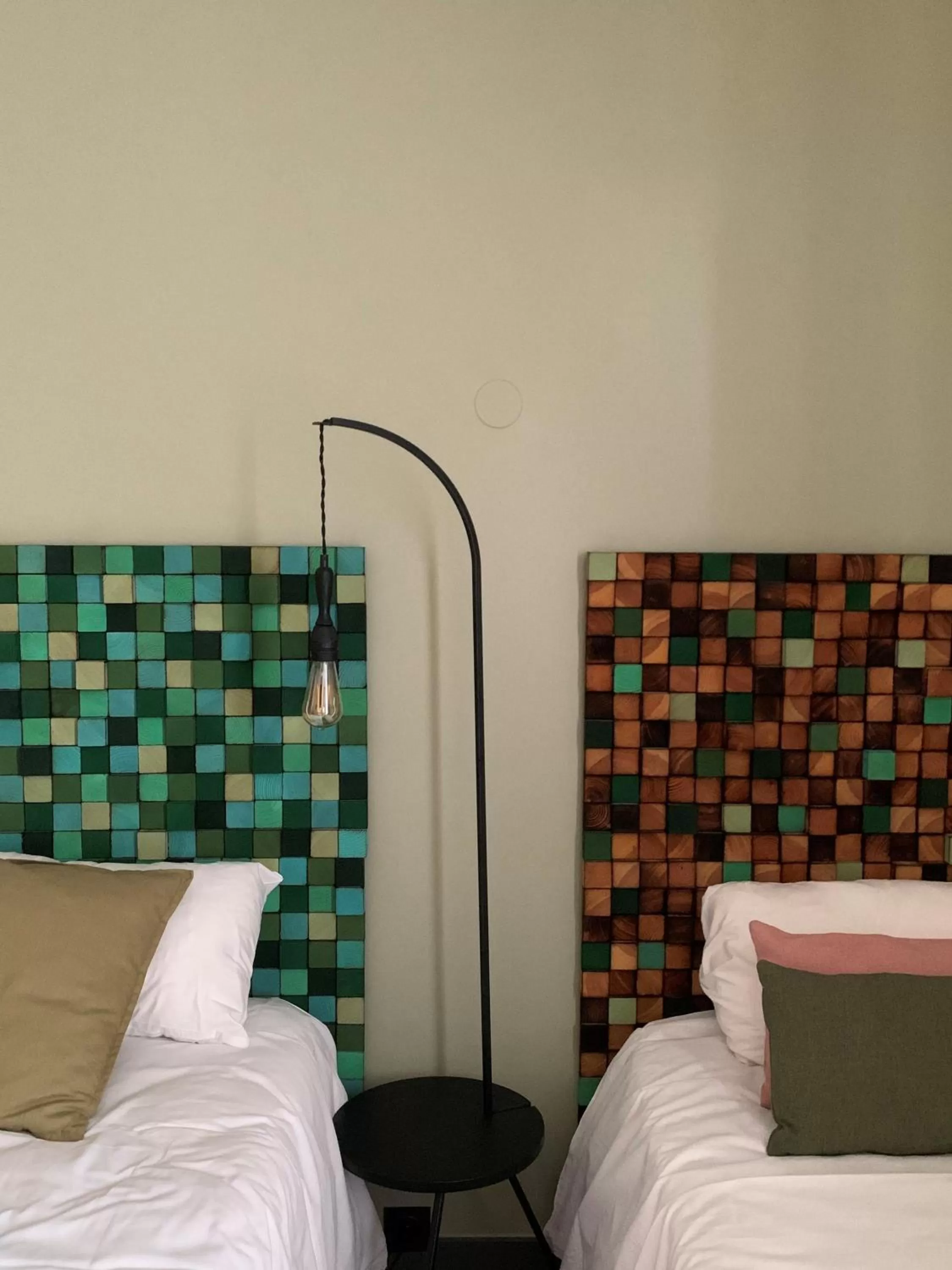 Bed in Urban Jungle Hôtel Orleans