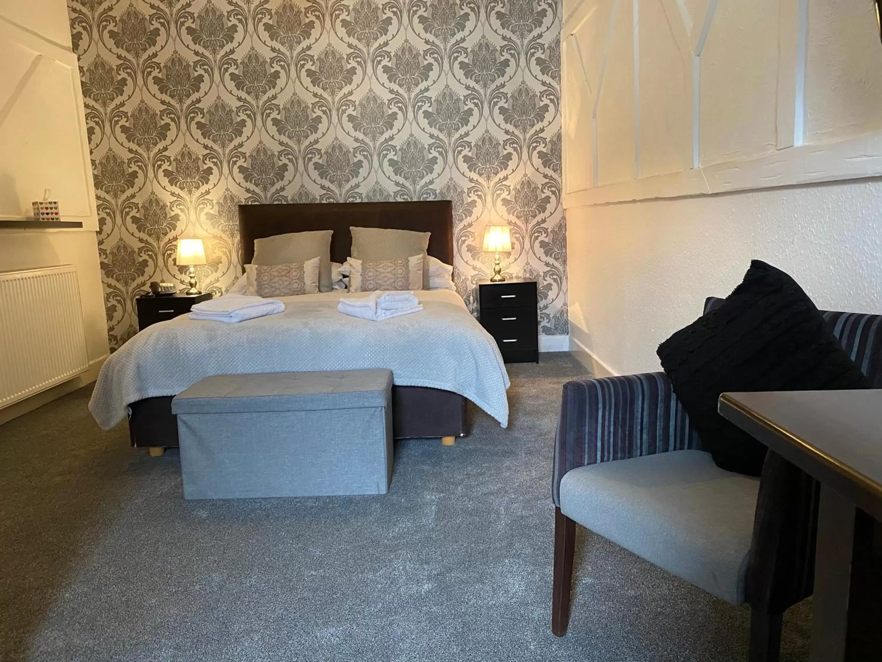 Double Room - single occupancy in The Crown Hotel Double Room - single occupancy in The Crown Hotel