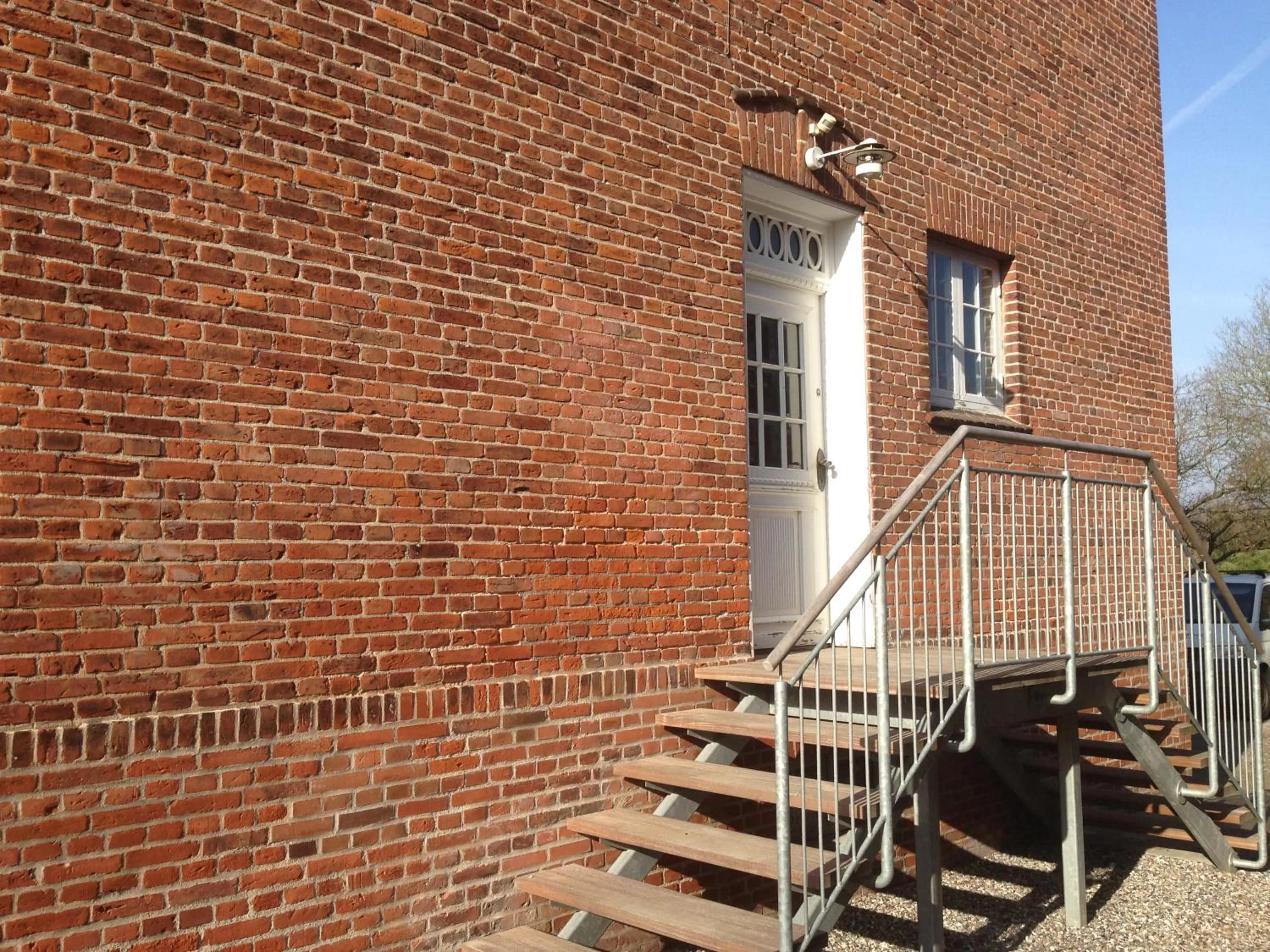 Facade/entrance in Struckshus