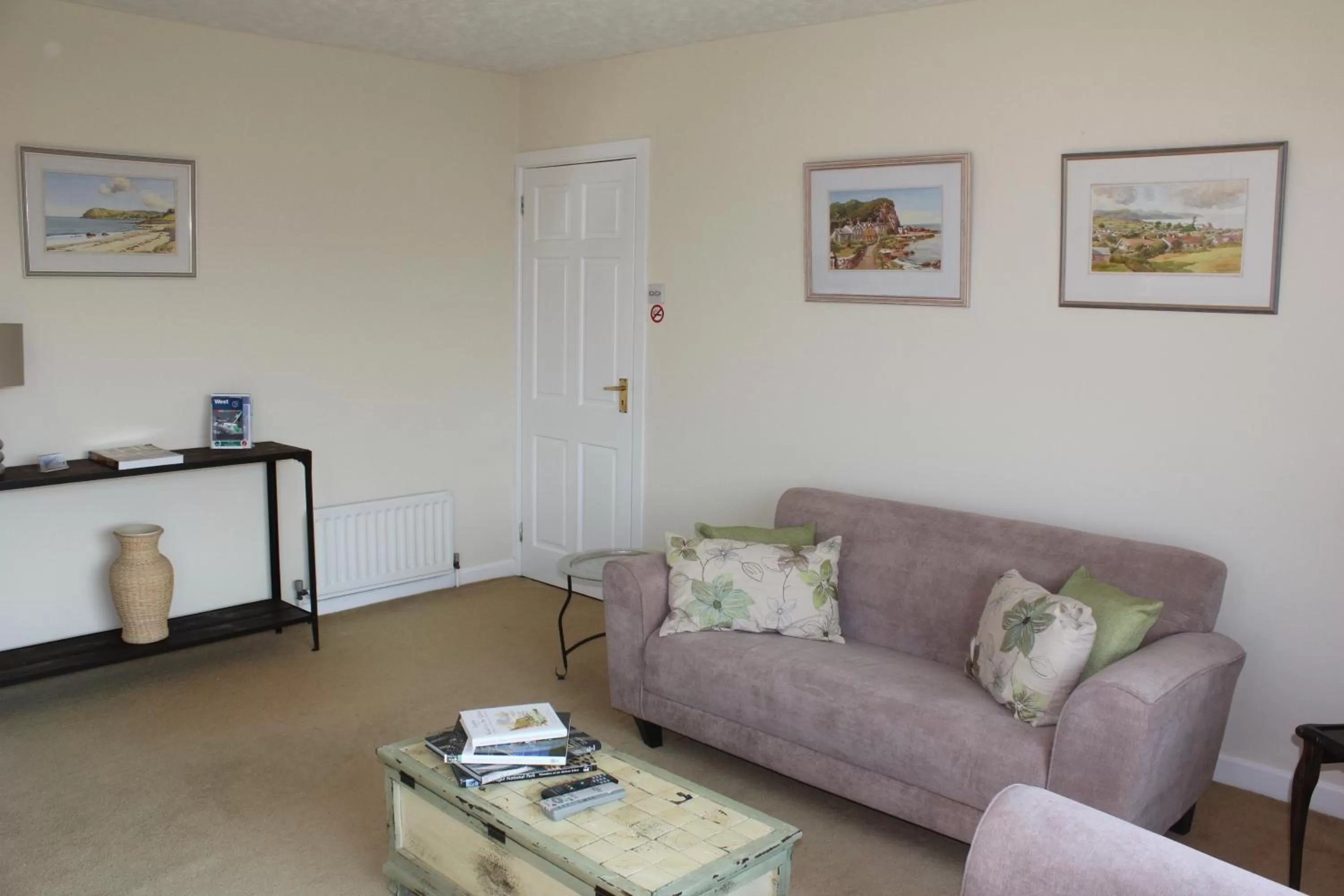 Seating Area in Cairnview Bed and Breakfast