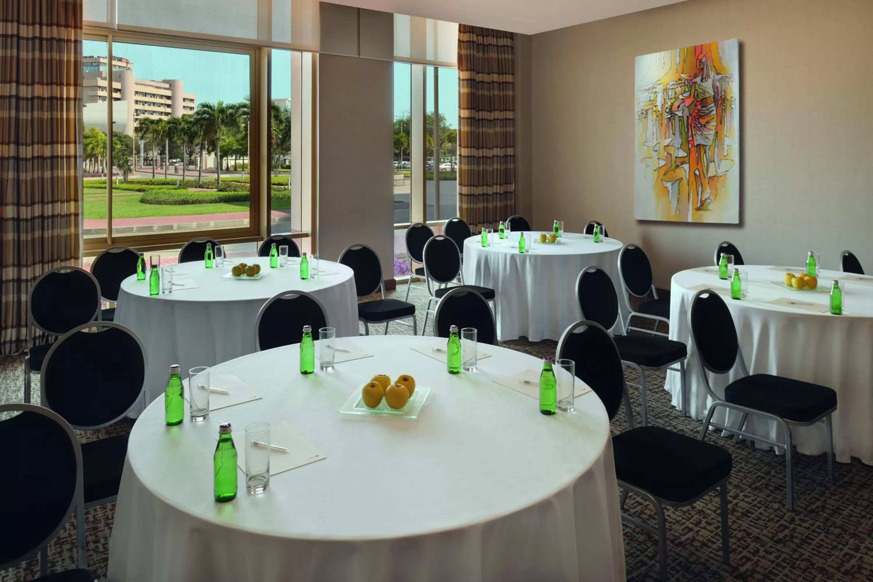Business facilities in Mövenpick Ambassador Hotel Accra