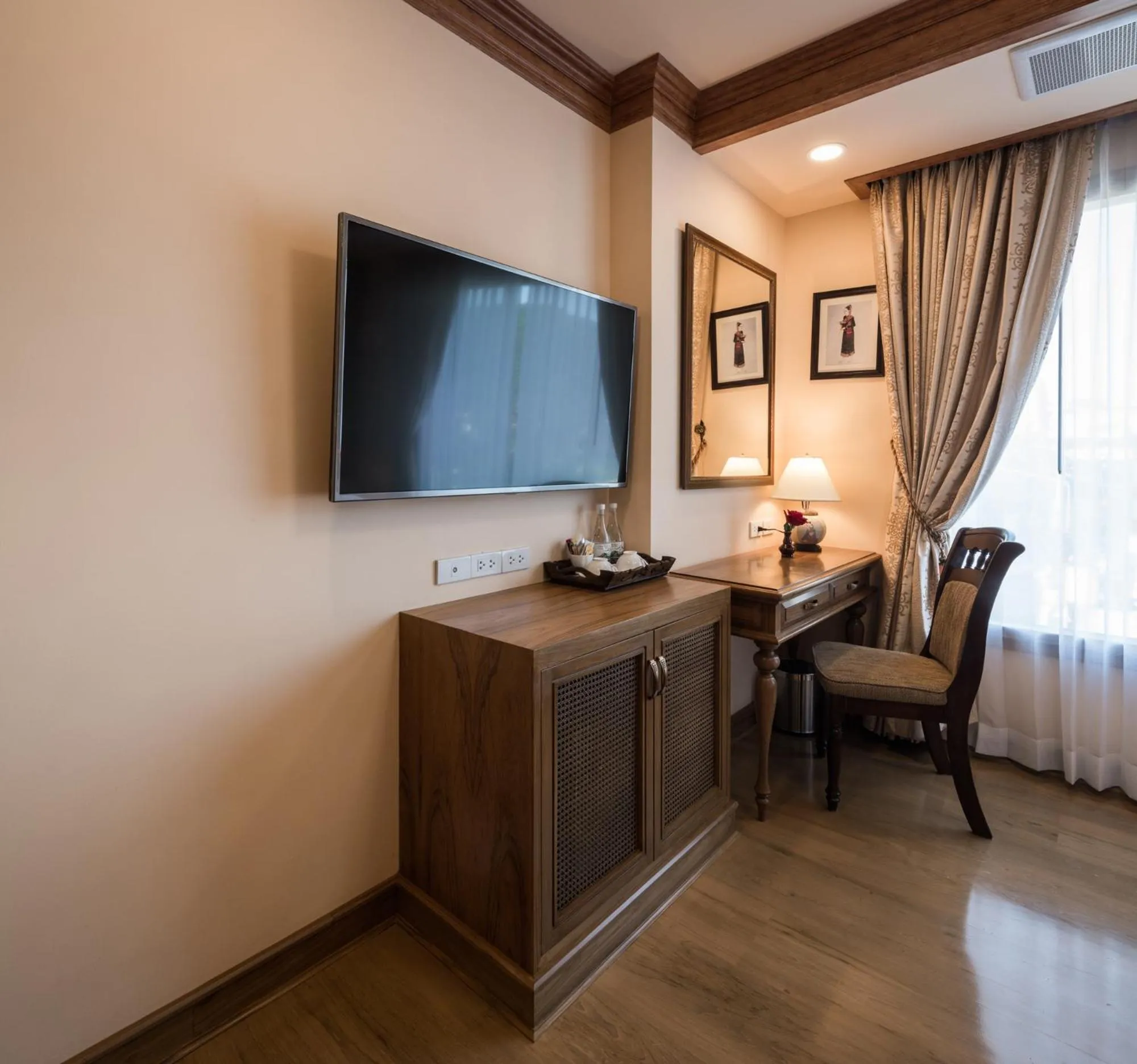 Living room, Bed in Peak Nimman Prestige Hotel