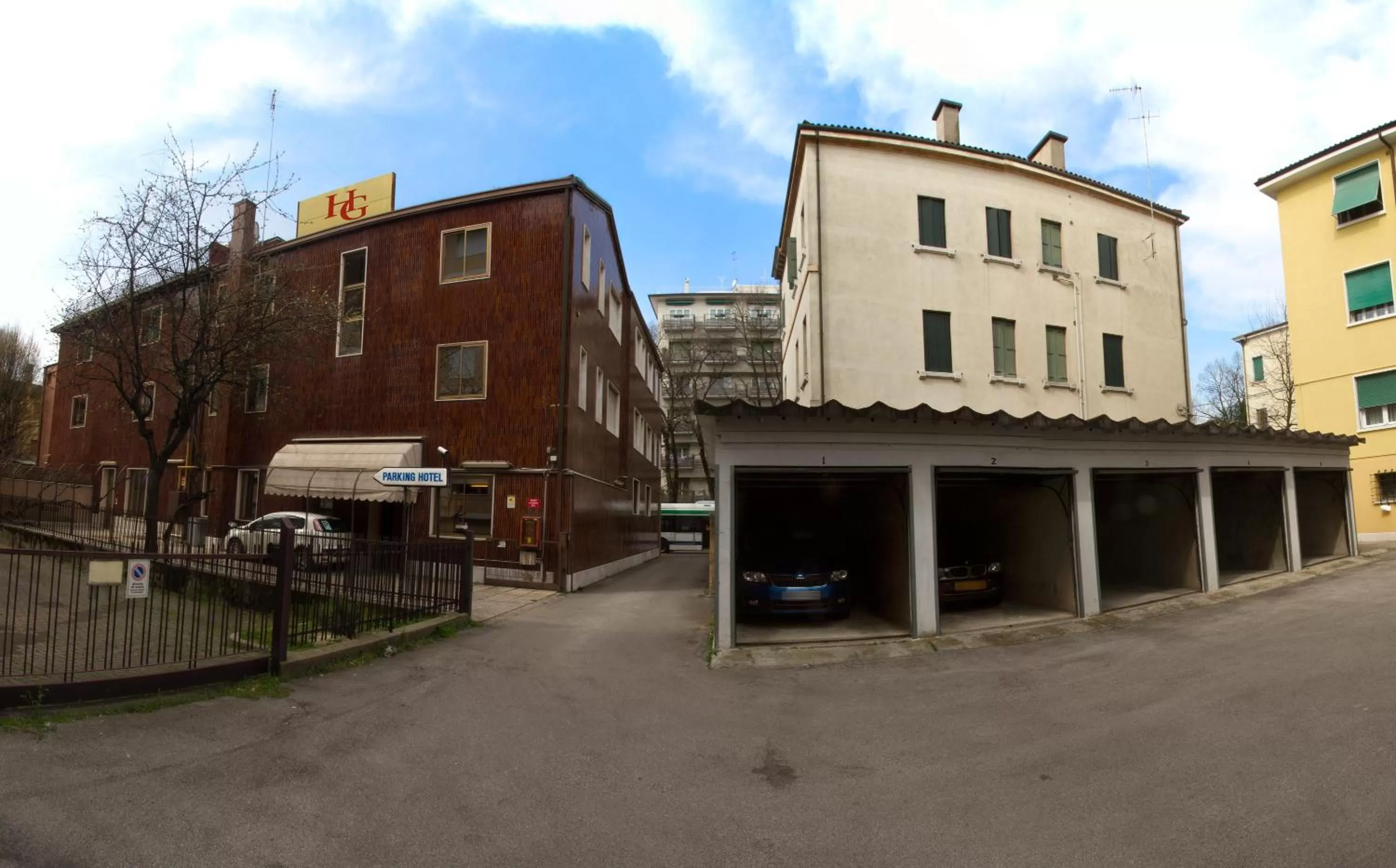 Area and facilities in Hotel Garibaldi