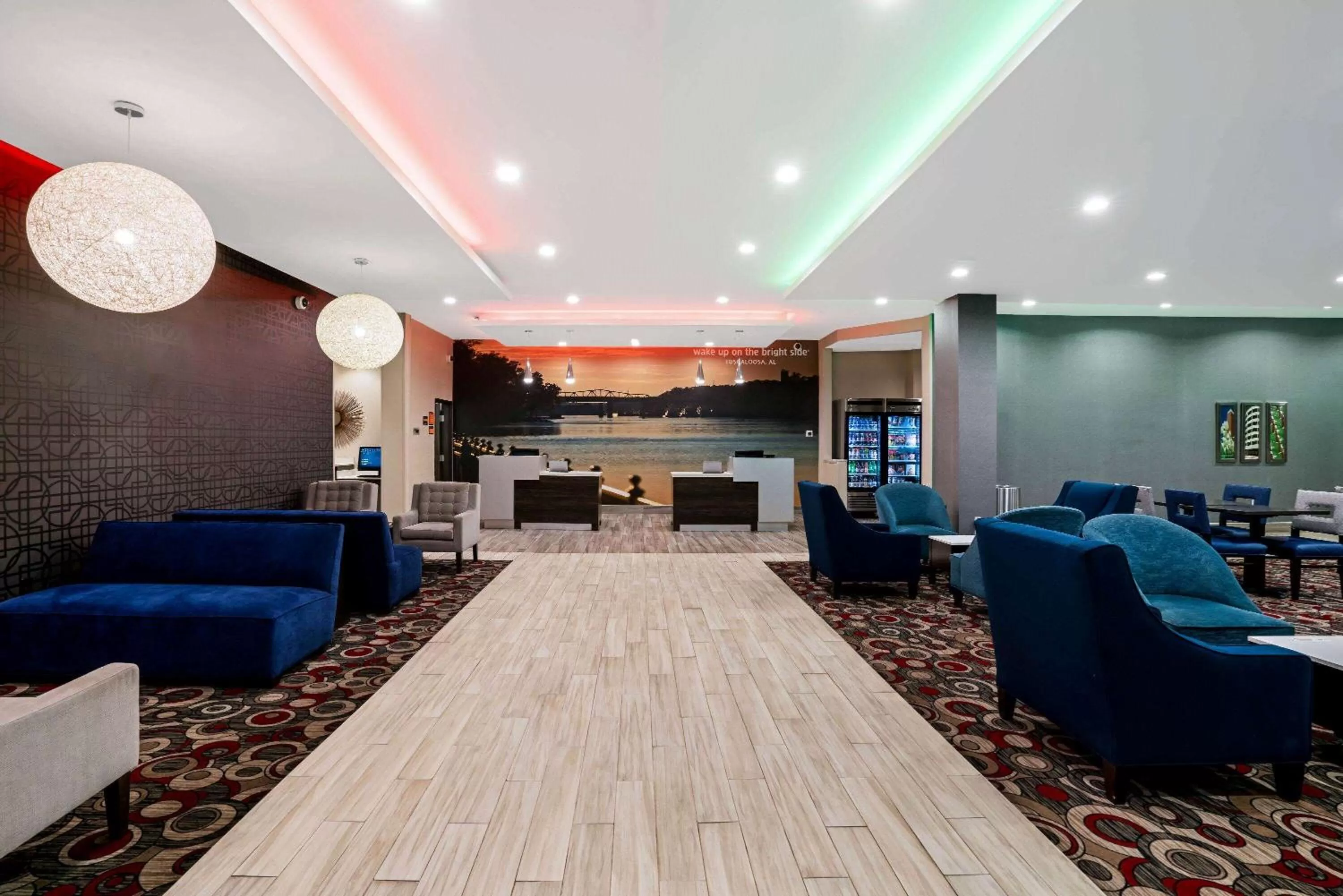 Lobby or reception in La Quinta by Wyndham Tuscaloosa McFarland