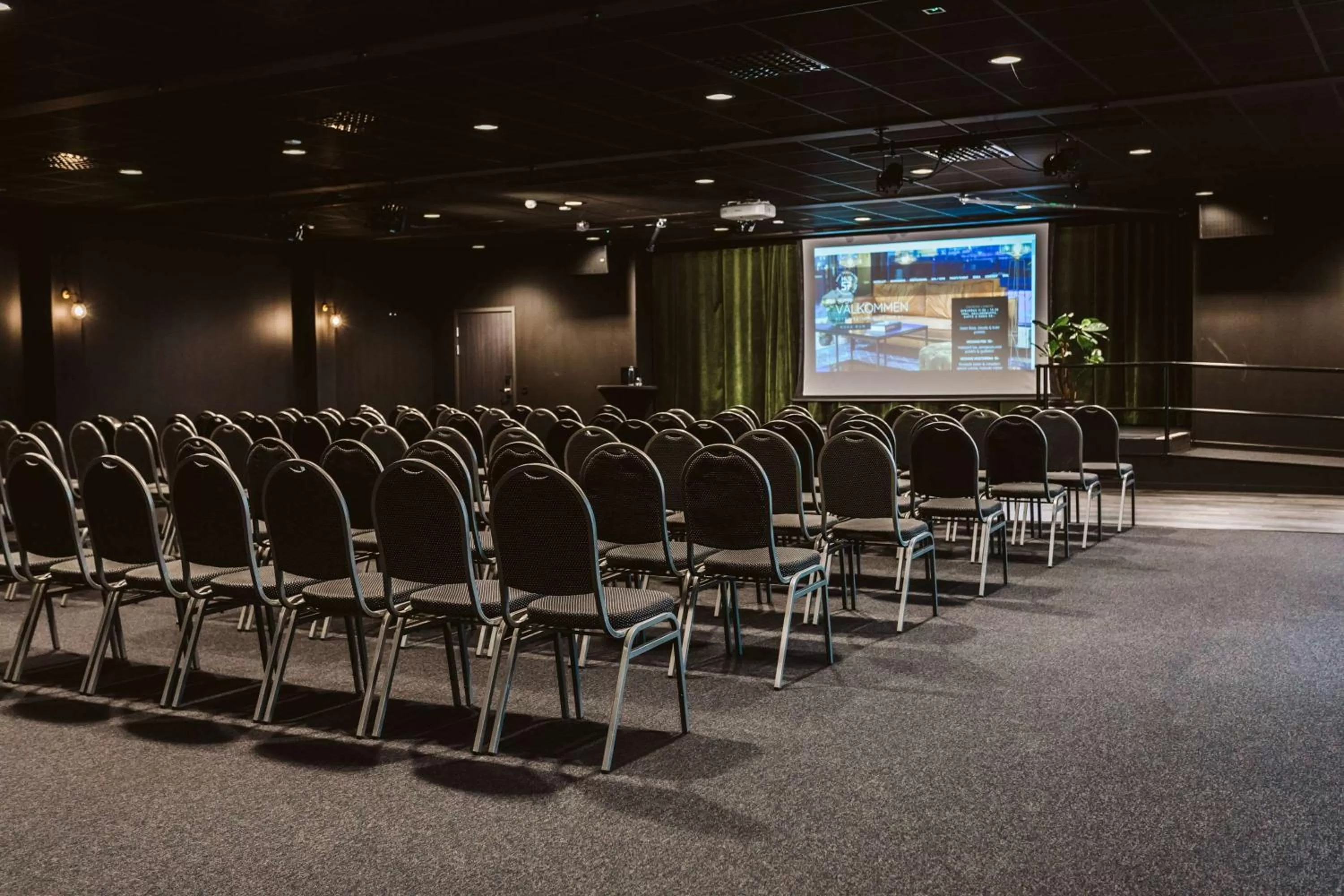 Meeting/conference room in Best Western Plus Hus 57