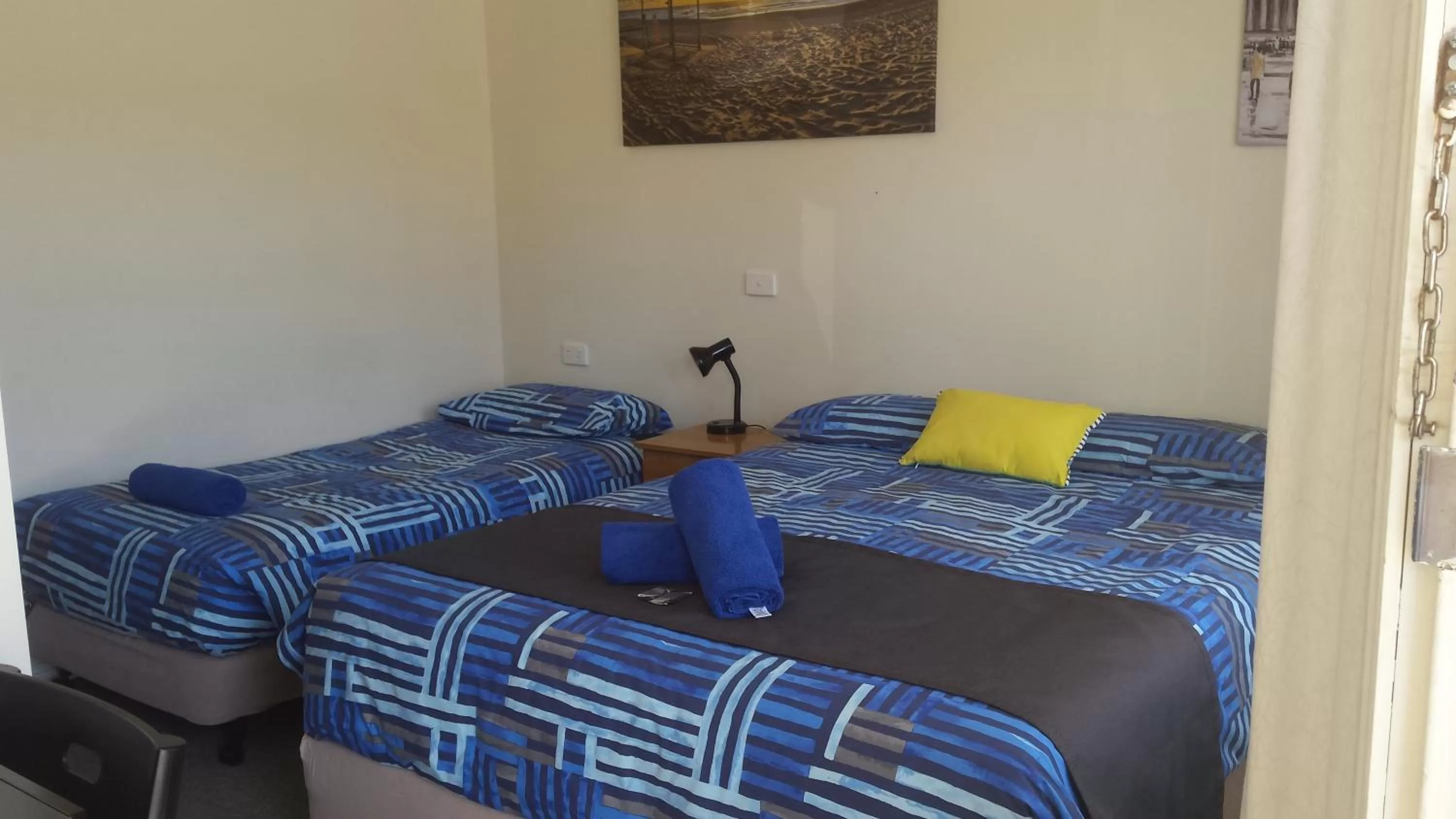 Photo of the whole room, Bed in Kadina Village Motel