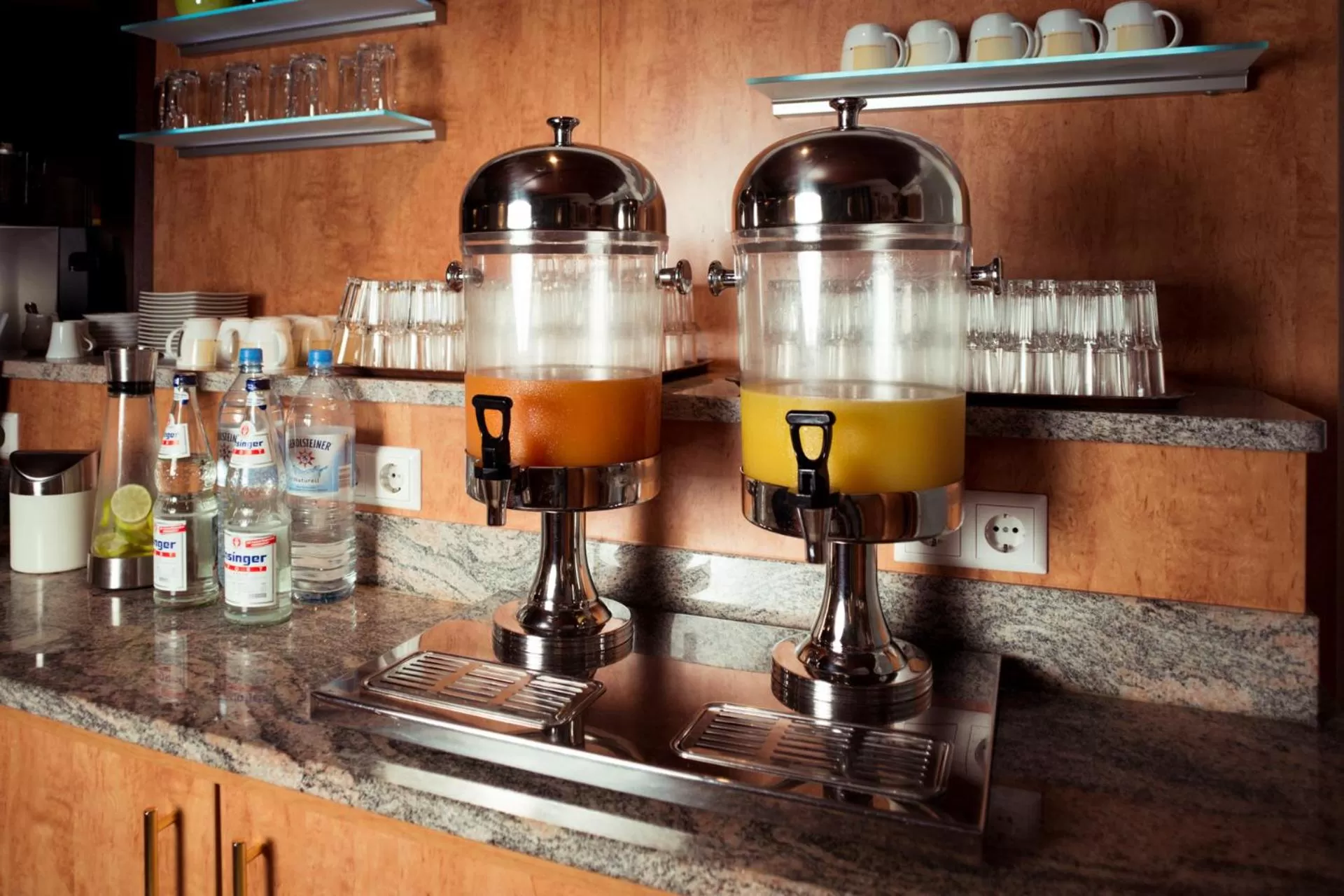 Food and drinks in Aparthotel Astro - Nichtraucherhotel