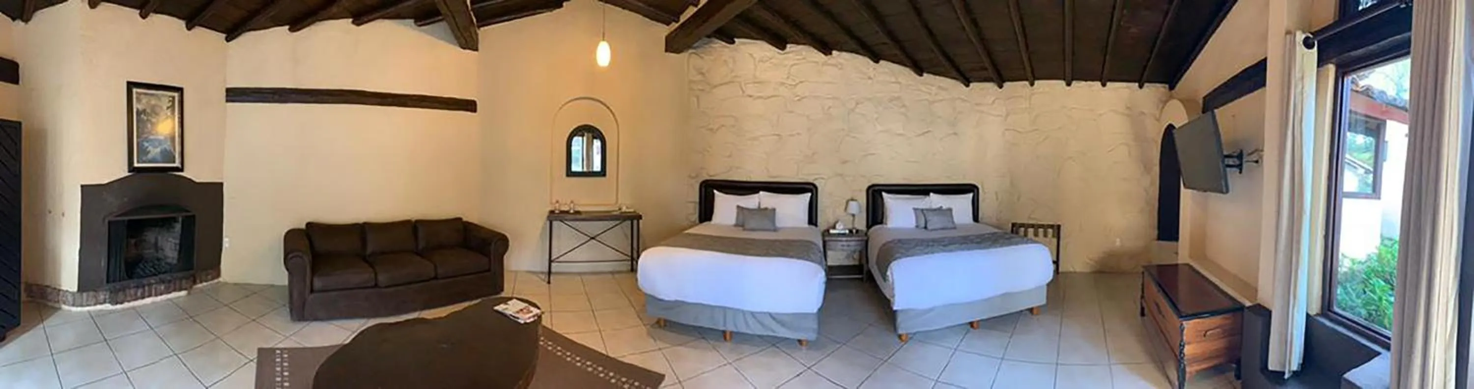 Photo of the whole room, Bed in Loto Azul Resort & Spa