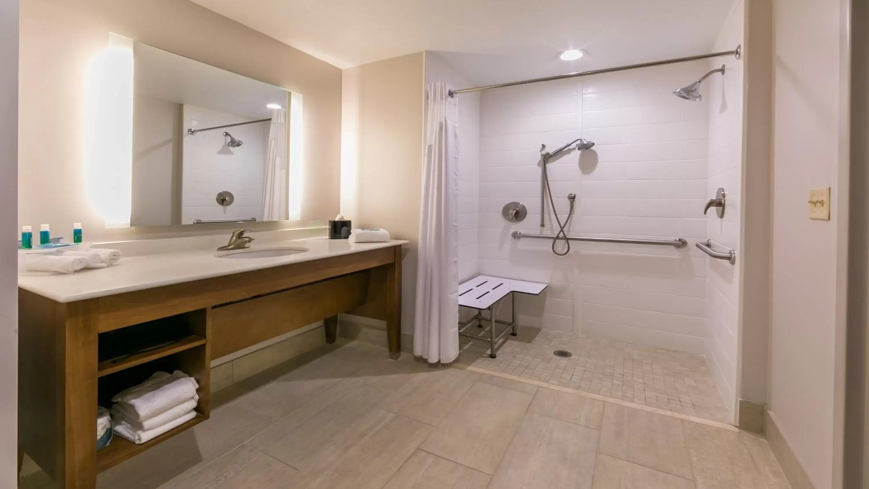 Suite - Mobility Access Roll in Shower/Non-Smoking in Holiday Inn Express Gatlinburg Downtown, an IHG Hotel Suite - Mobility Access Roll in Shower/Non-Smoking in Holiday Inn Express Gatlinburg Downtown, an IHG Hotel