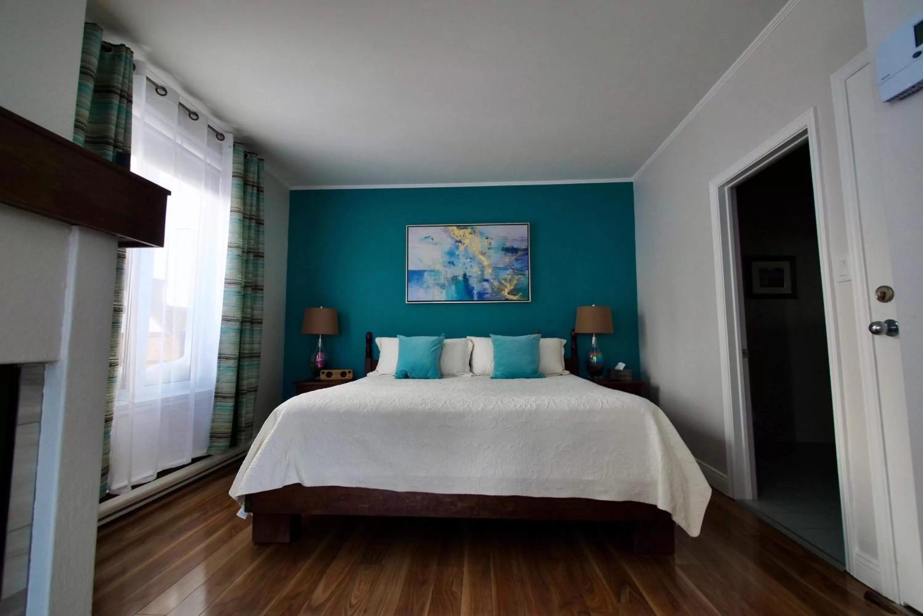 Bed in Auberge Fleurs de Lune