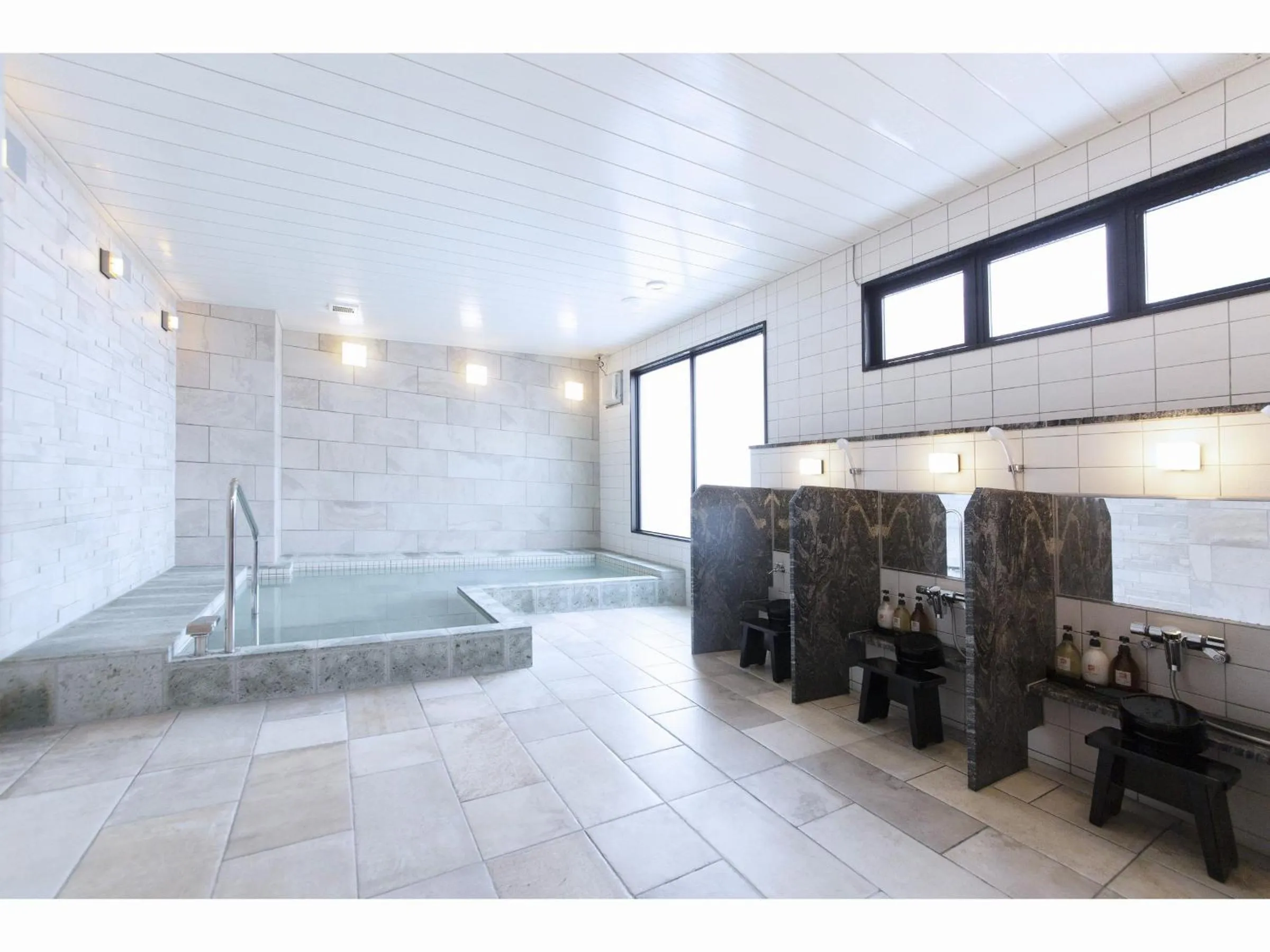 HOTEL HILLARYS Shinsaibashi