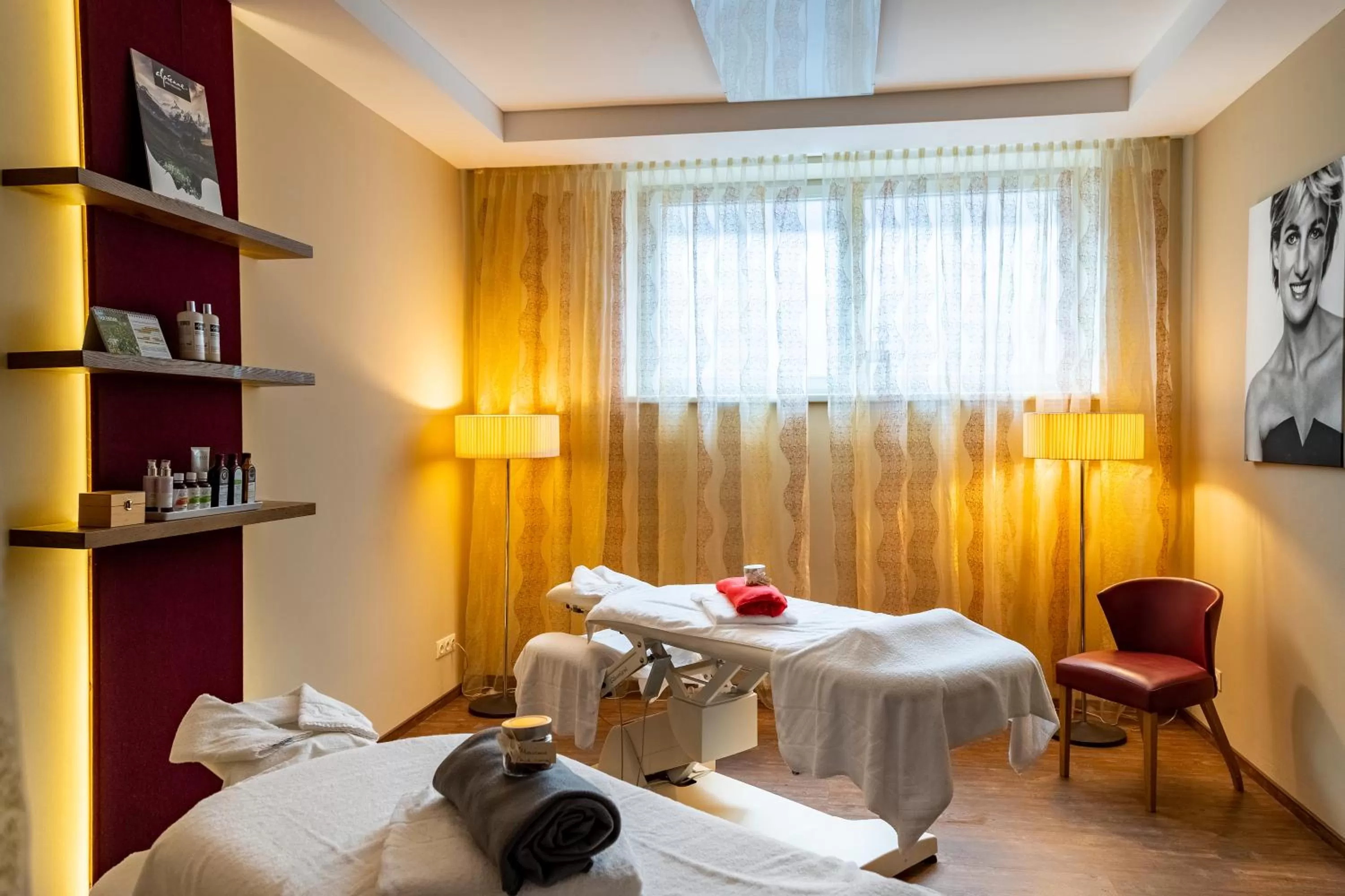 Spa and wellness centre/facilities, Bed in Hotel Latini