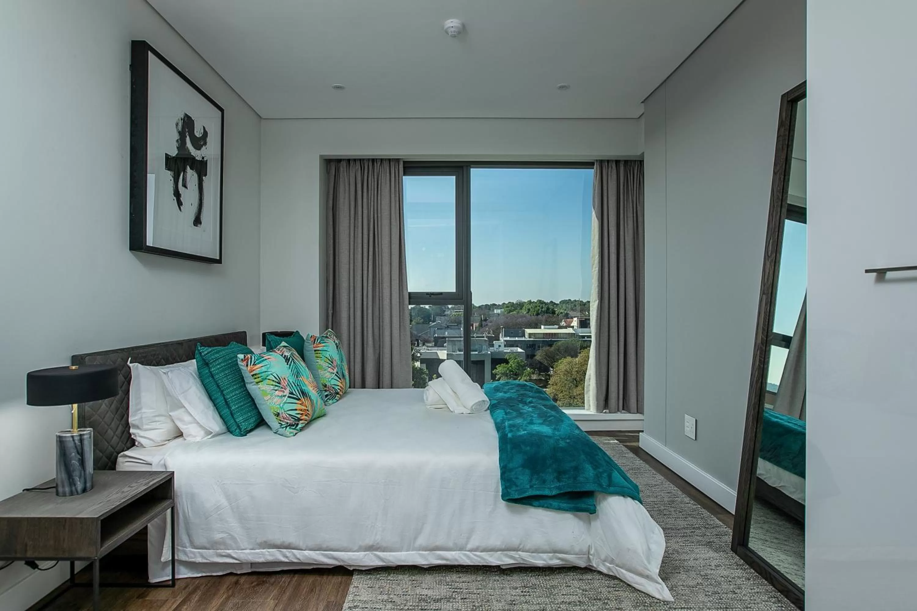 TV and multimedia, Bed in The Park Central Residence - WITH GENERATOR