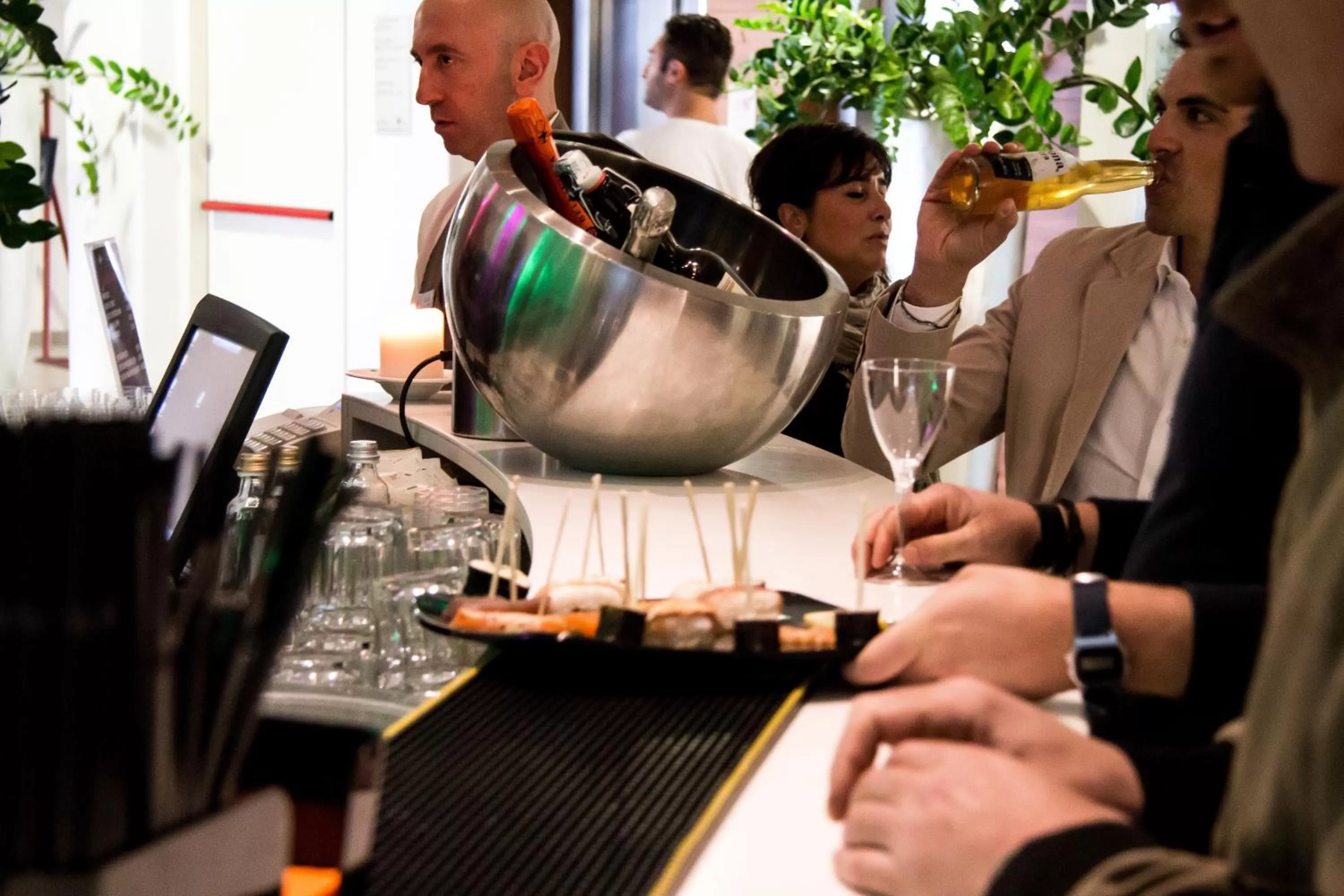 Evening entertainment in Yes Hotel Touring & SPA