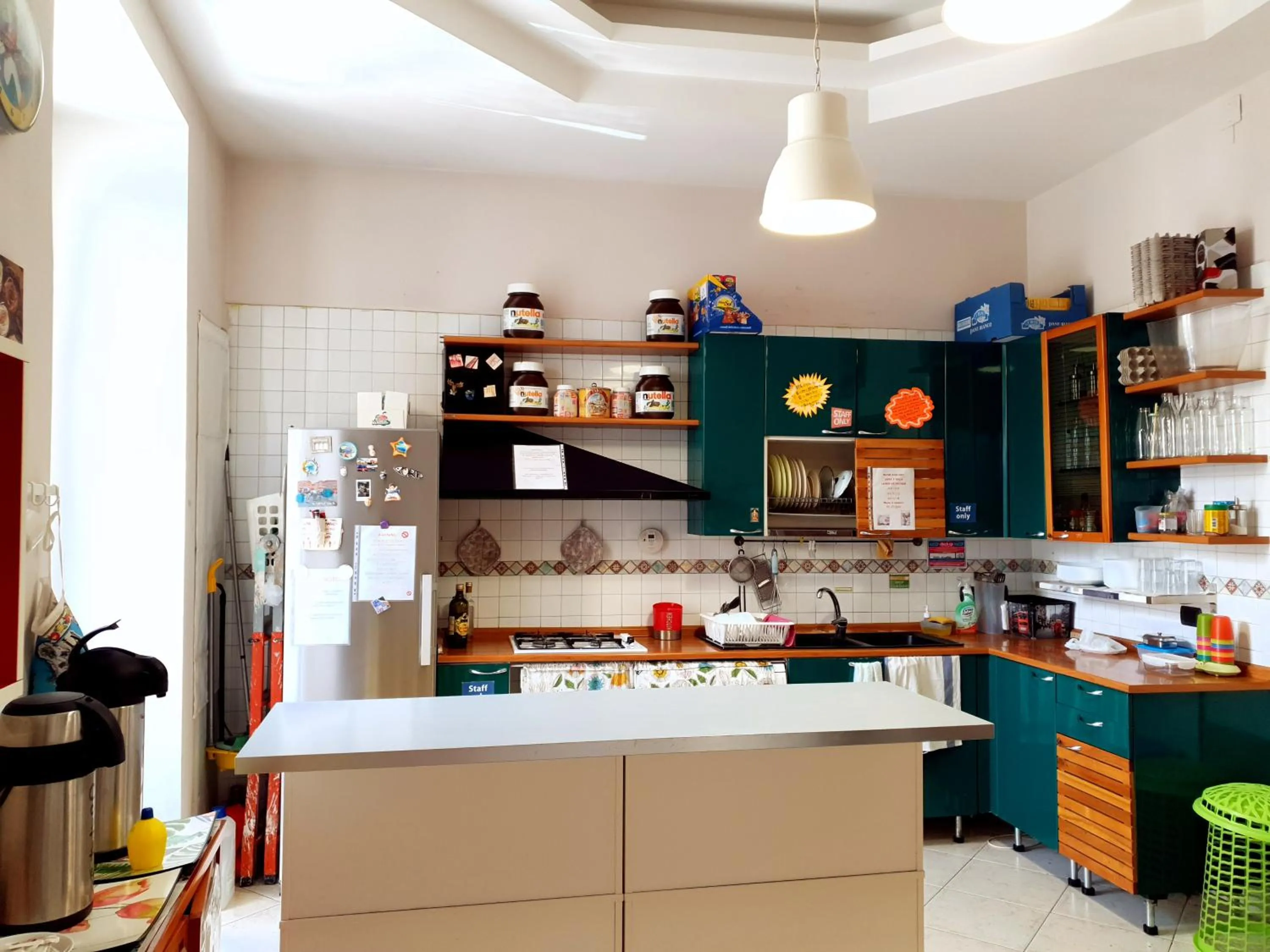 Kitchen or kitchenette in Hostel Mancini Naples