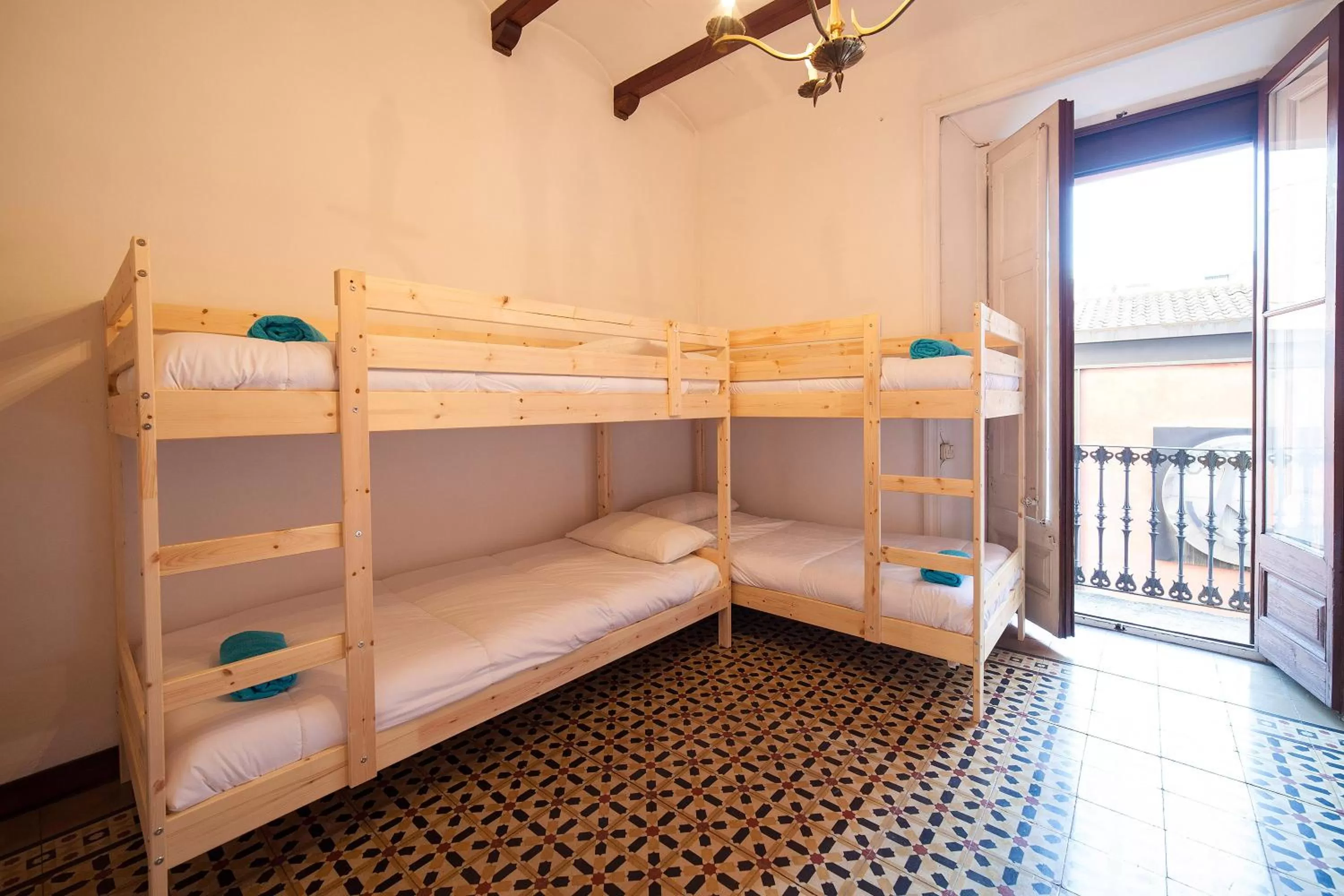 bunk bed, Bed in Bed in Girona