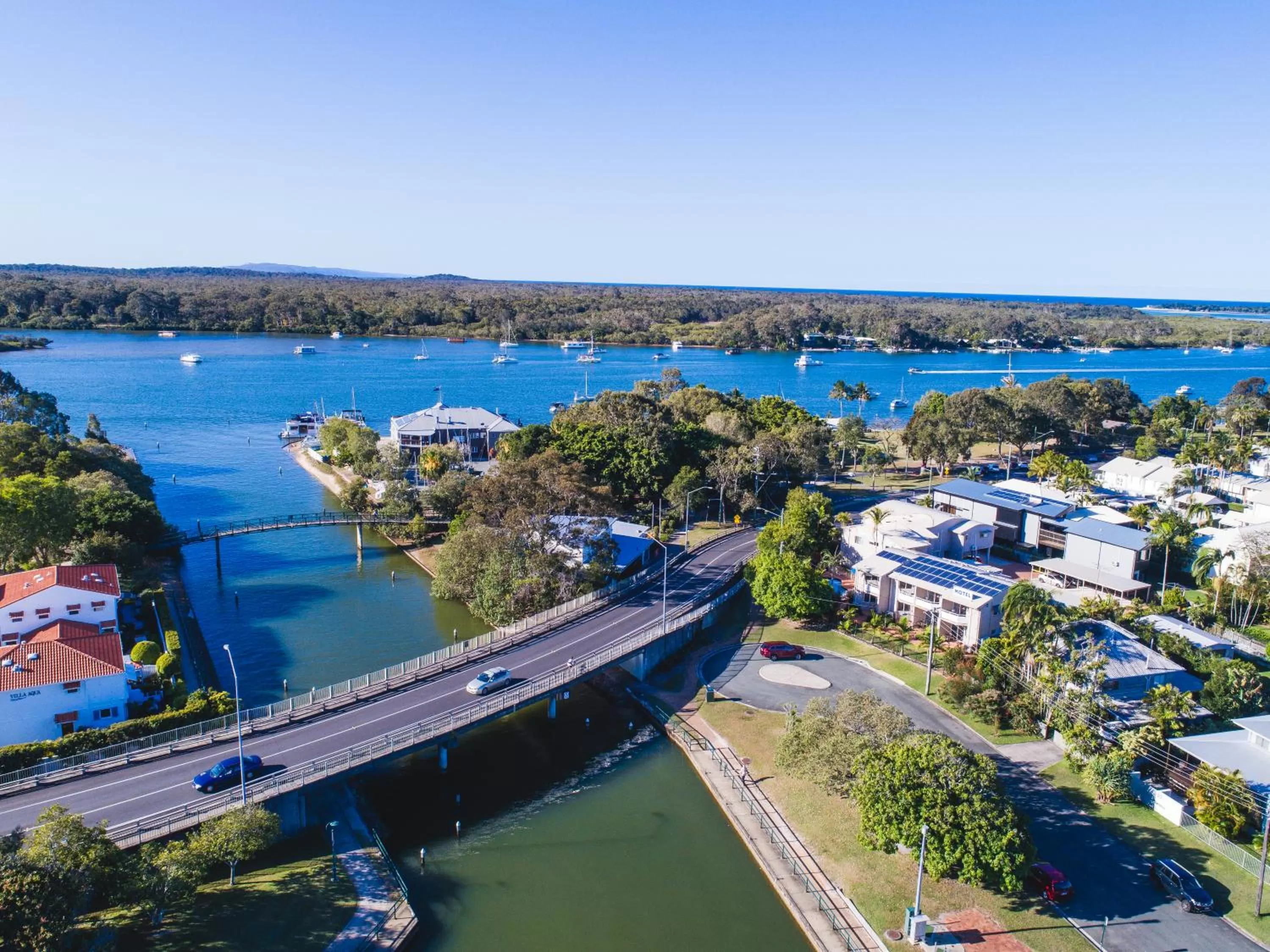 Bird's eye view in Noosa Sun - On the Noosa River