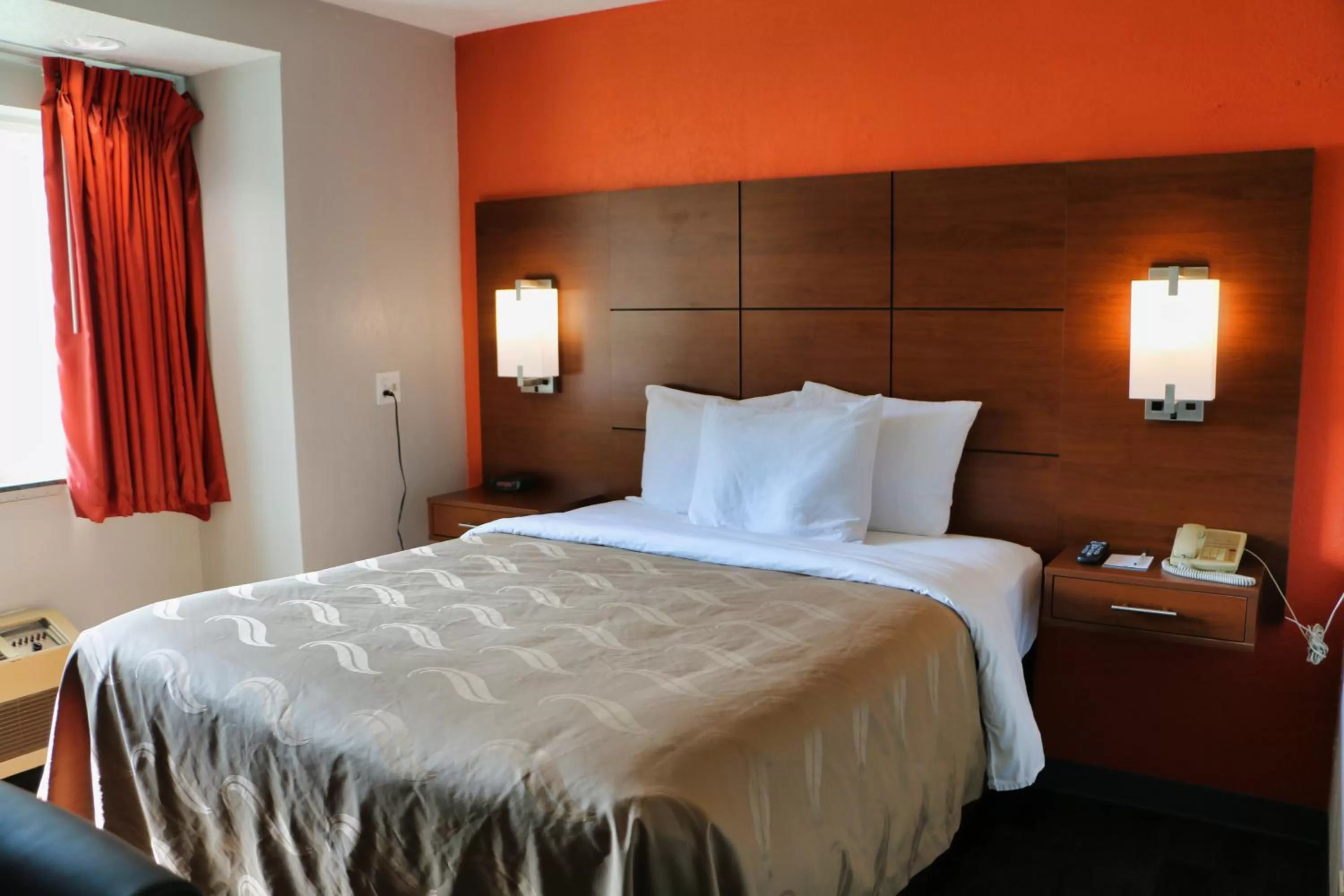 Bed in Quality Inn & Suites Watertown Fort Drum