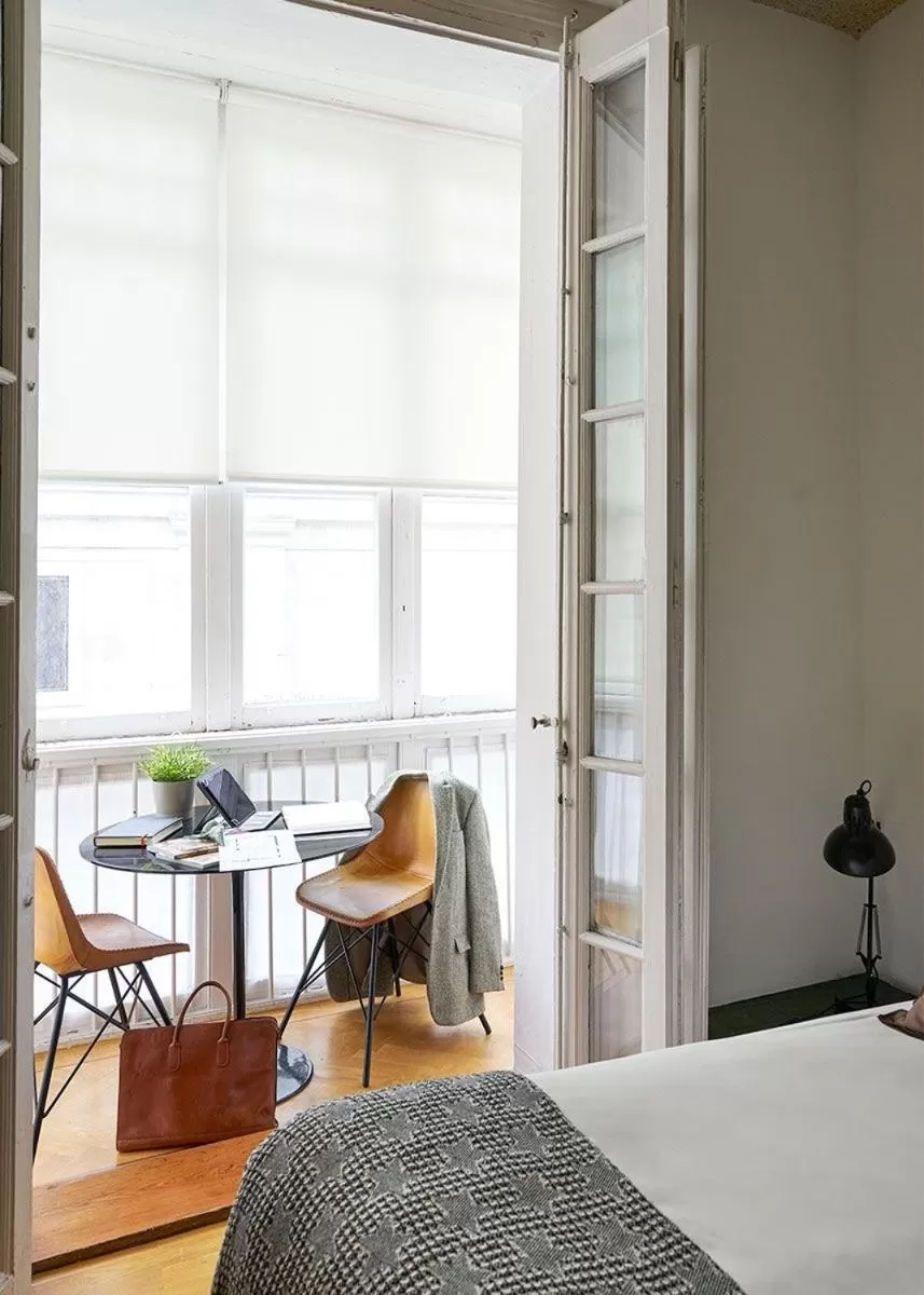 Seating area, Bed in Urban Suite Santander