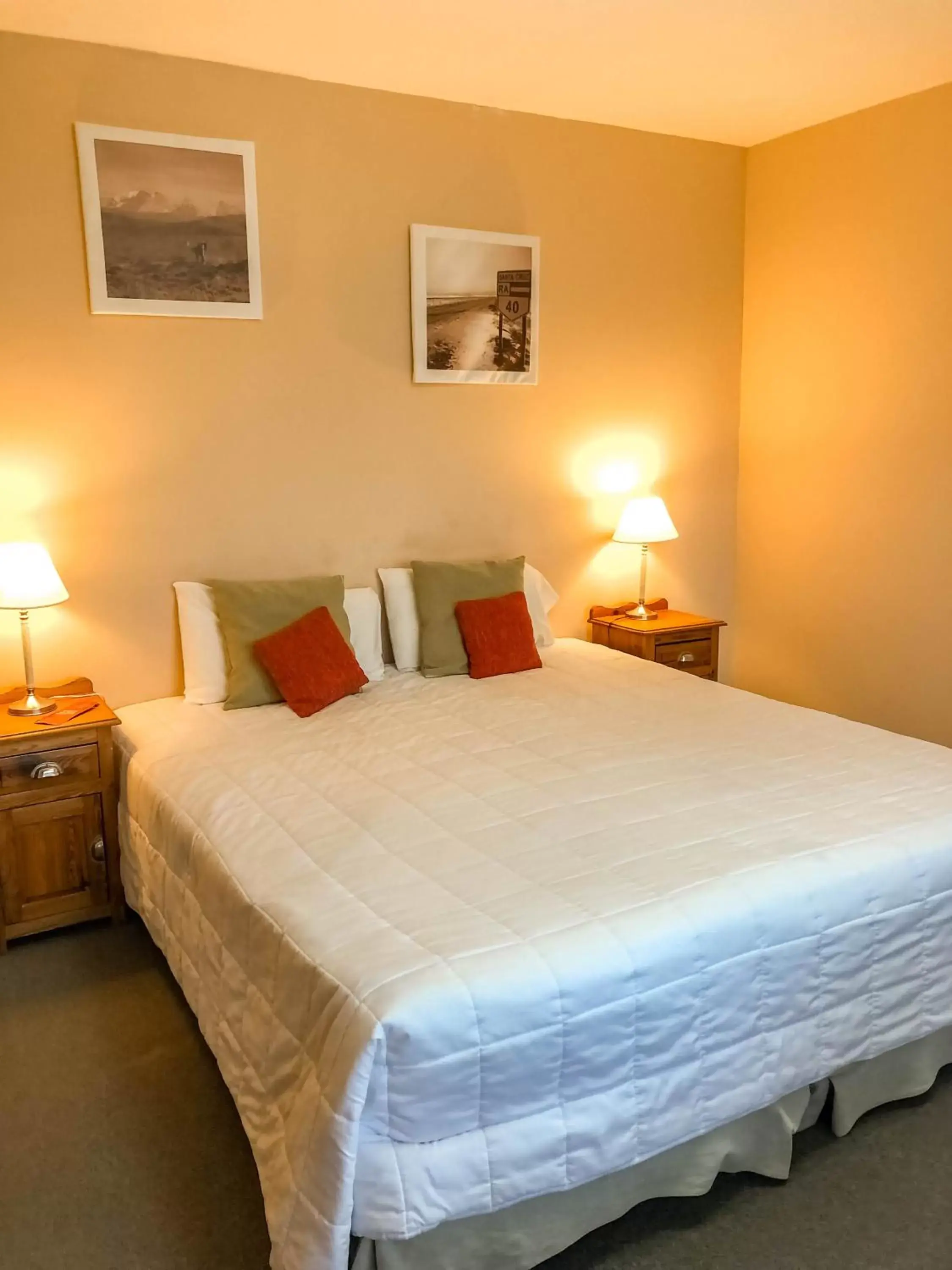 Premium Room with Lake View in Hosteria La Estepa Premium Room with Lake View in Hosteria La Estepa