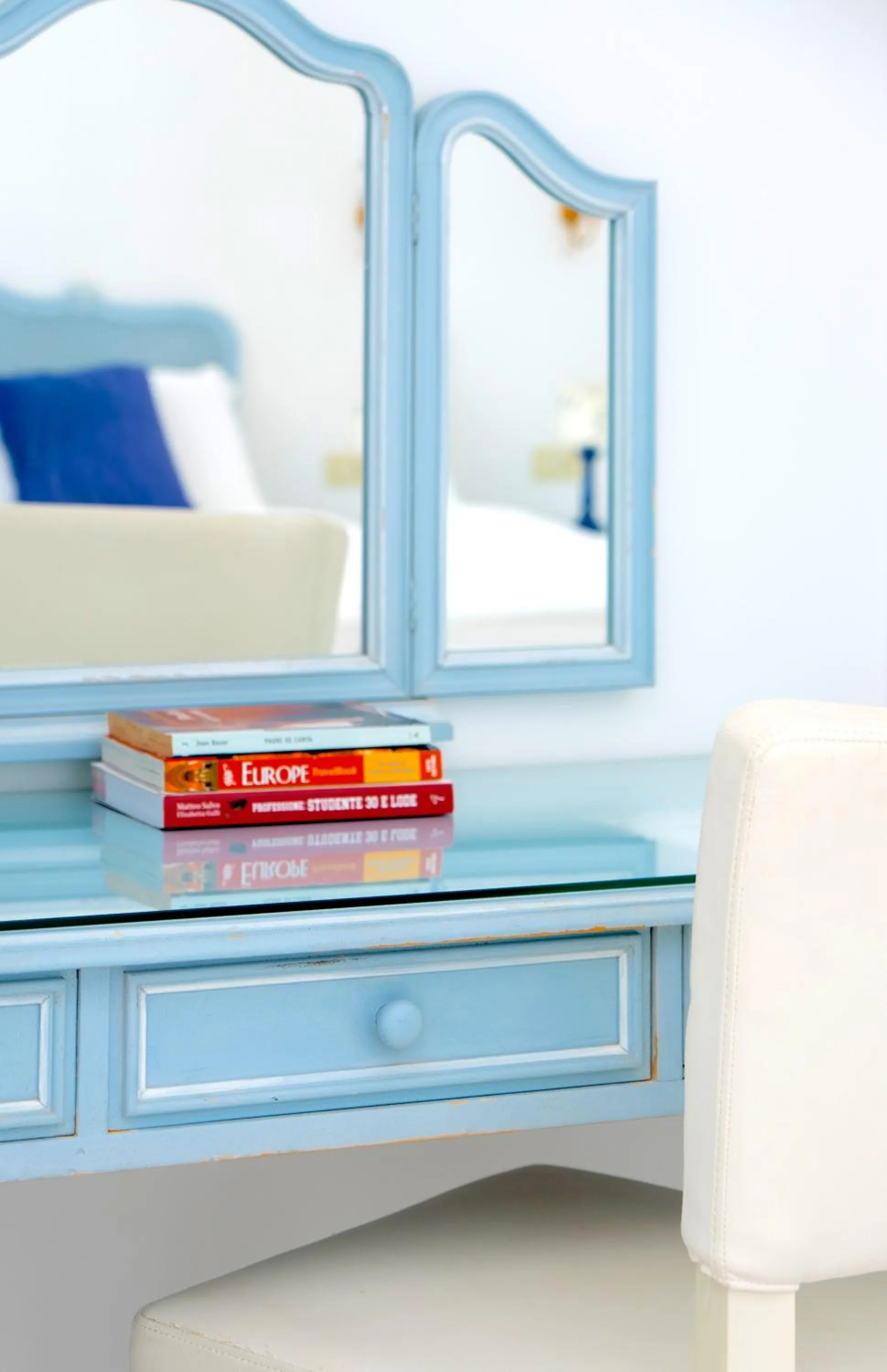 Library, Bed in Hotel La Floridiana