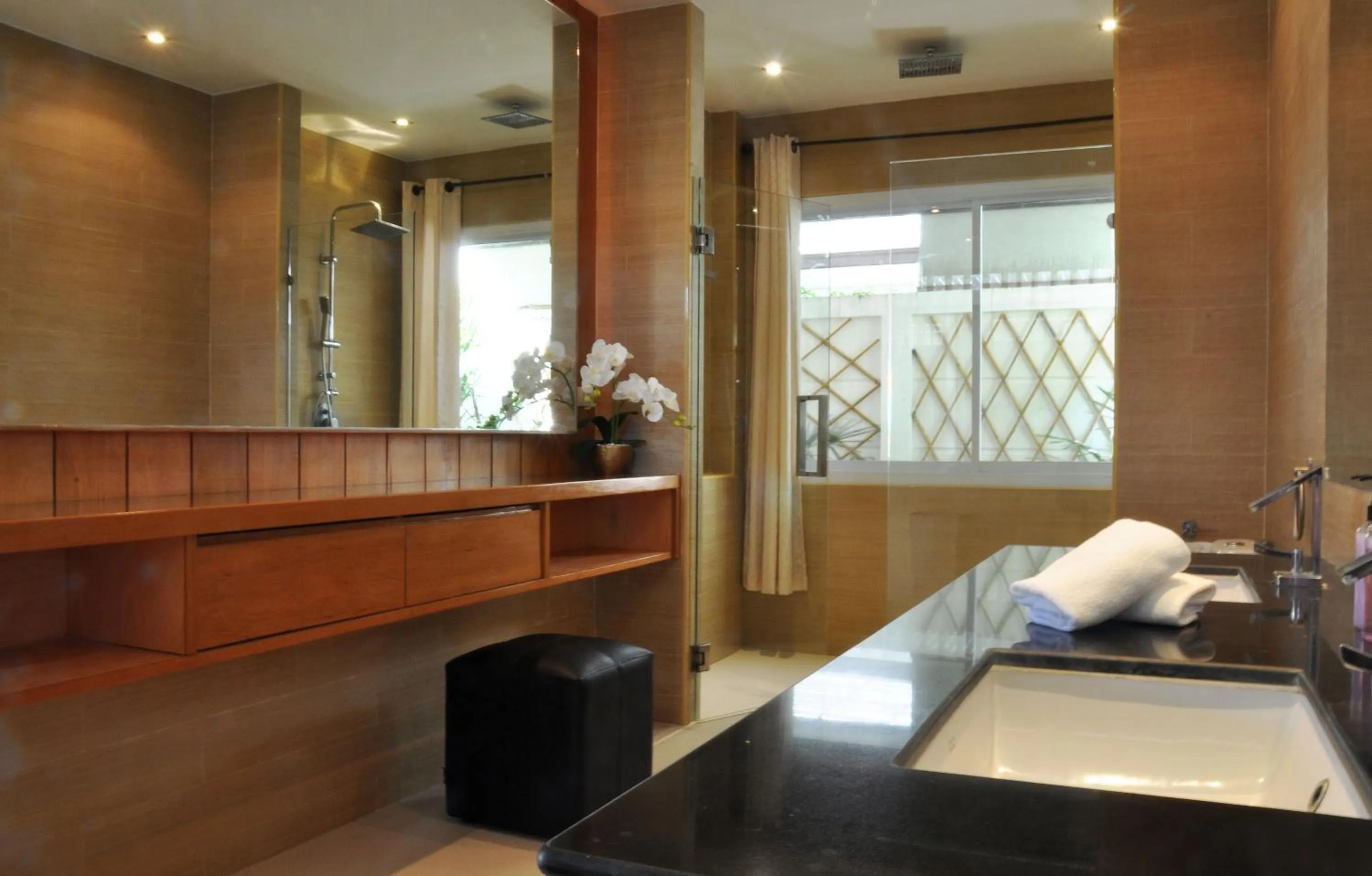 Bathroom in Samui Boat Lagoon