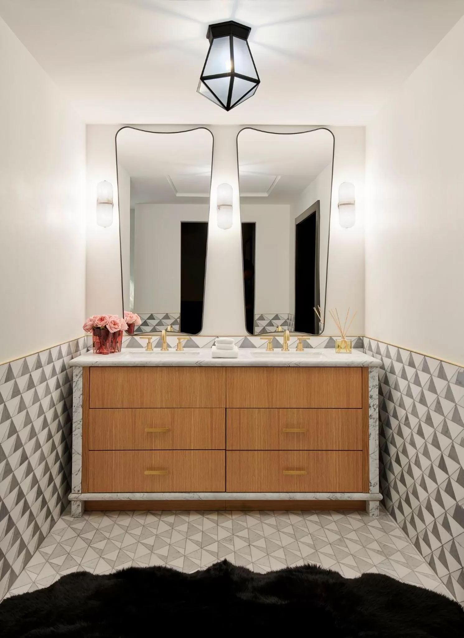 Photo of the whole room in Virgin Hotels Dallas