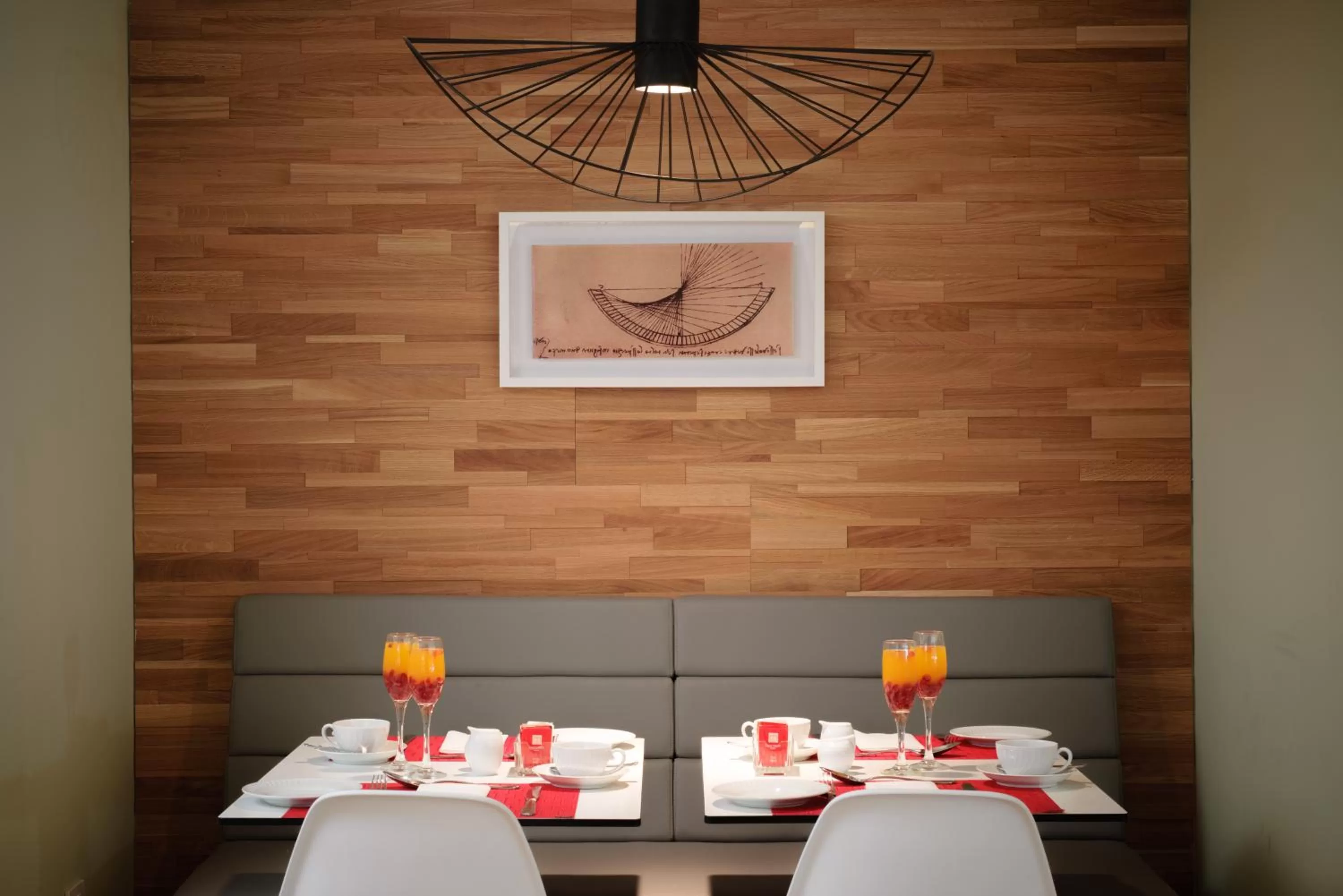 Restaurant/places to eat in Leonardo Plaza Netanya Hotel