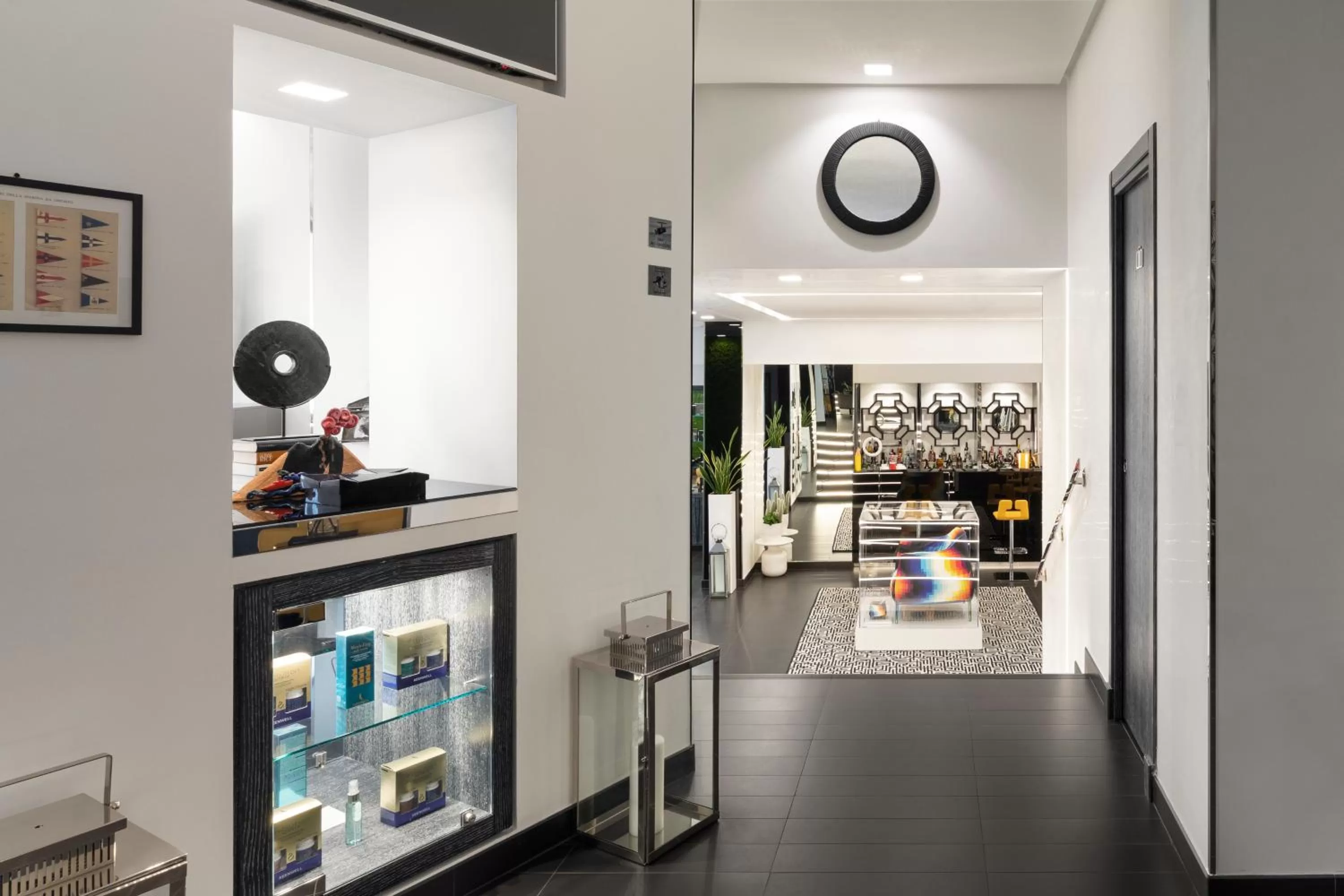 Lounge or bar in LHP Napoli Palace & SPA