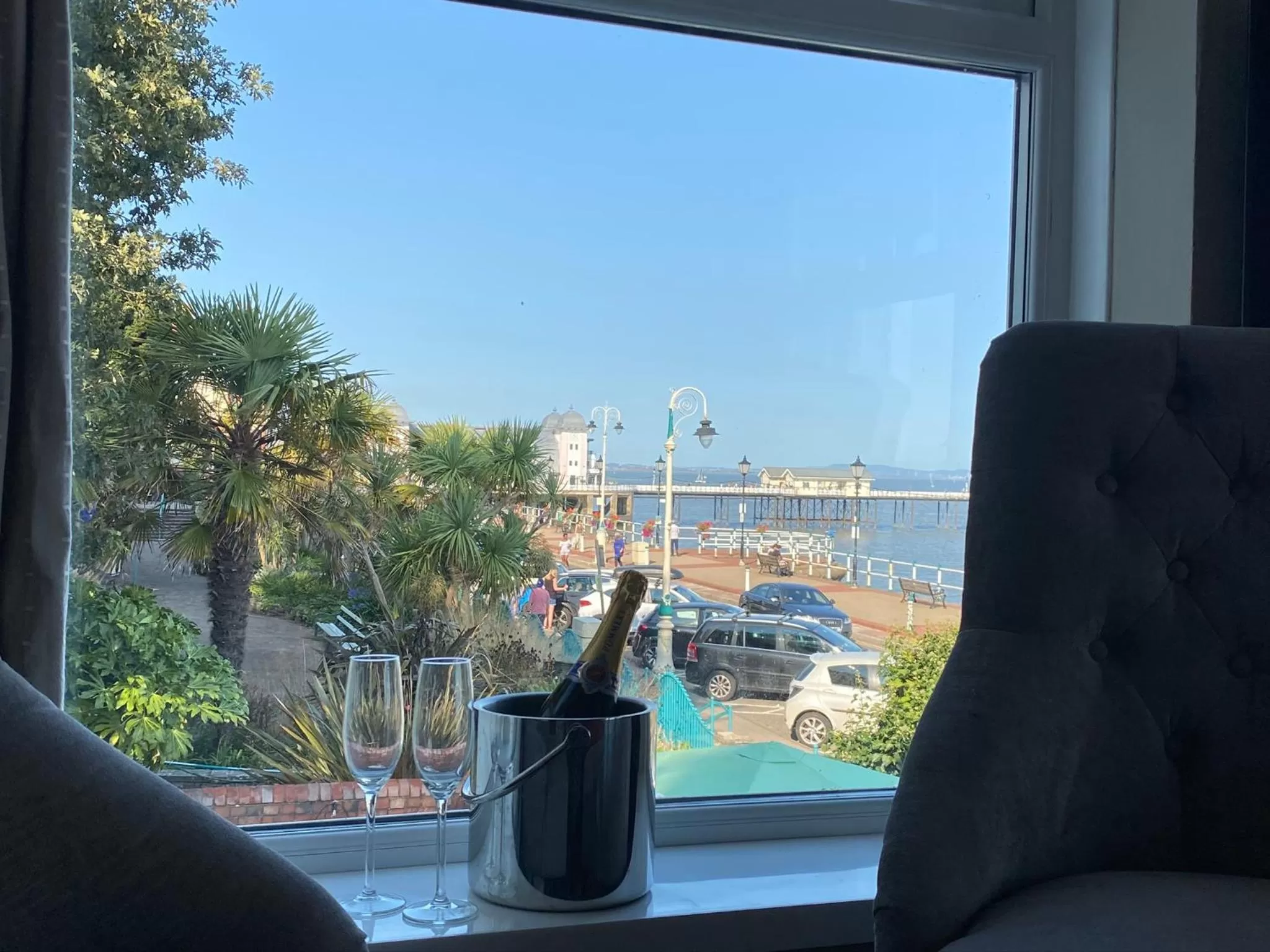 Sea view, Balcony/Terrace in Pickfords Hotel