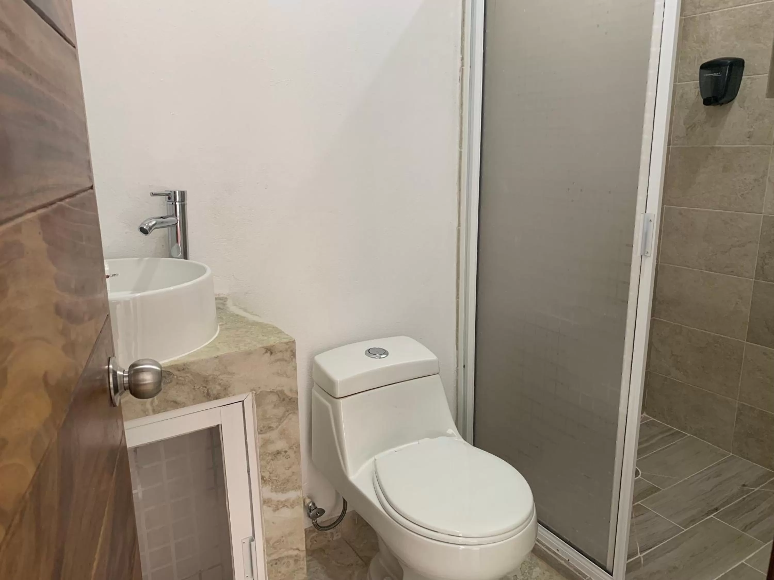 Bathroom in Solez Zihuatanejo