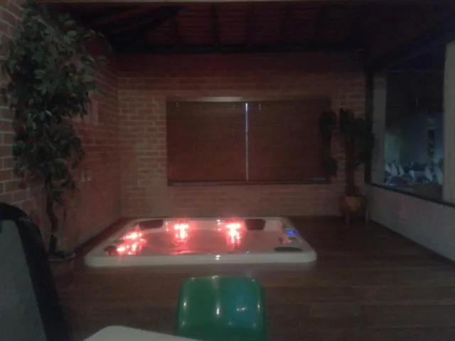 Hot Tub in Elsinor Motor Lodge