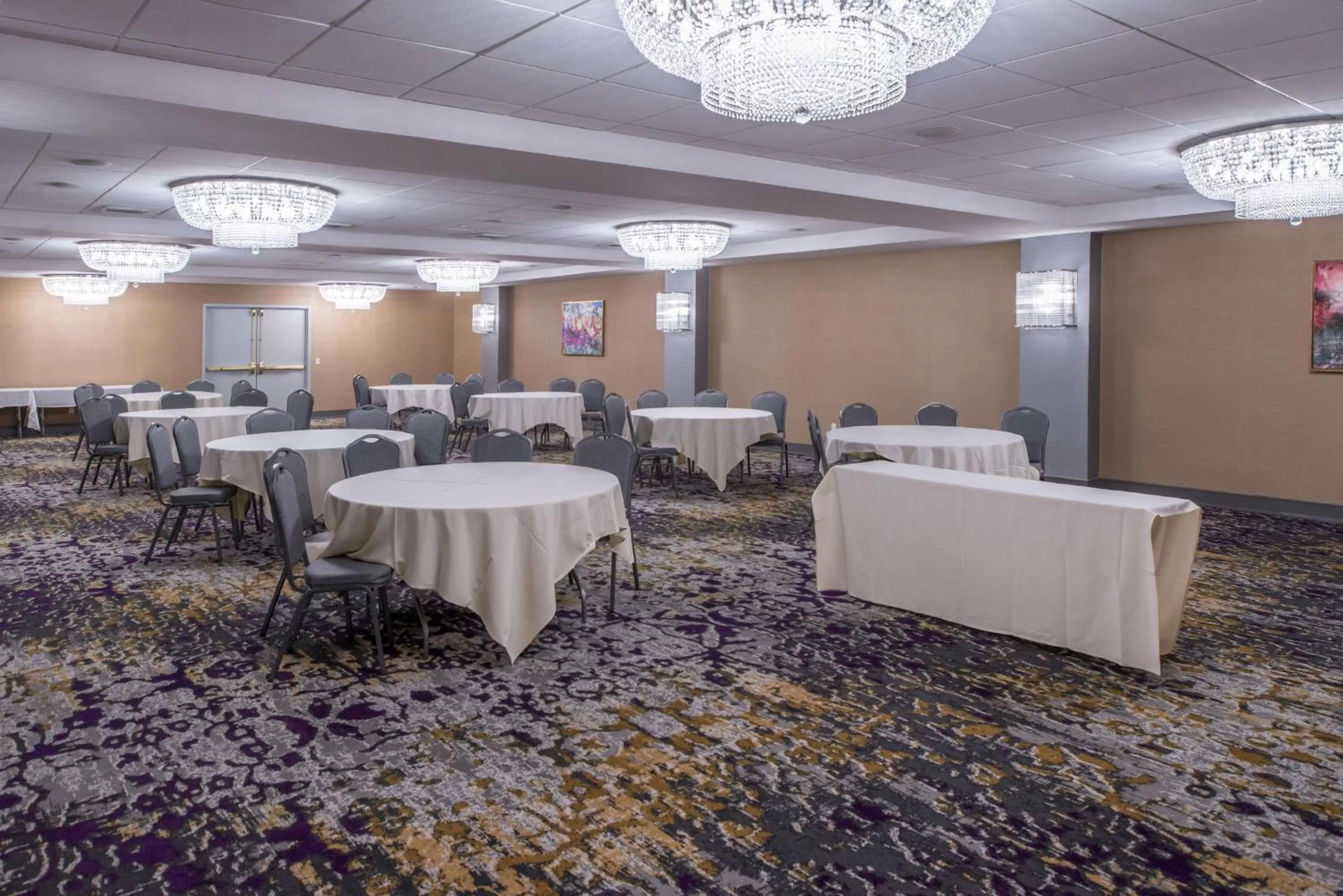 Meeting/conference room in DoubleTree by Hilton Utica