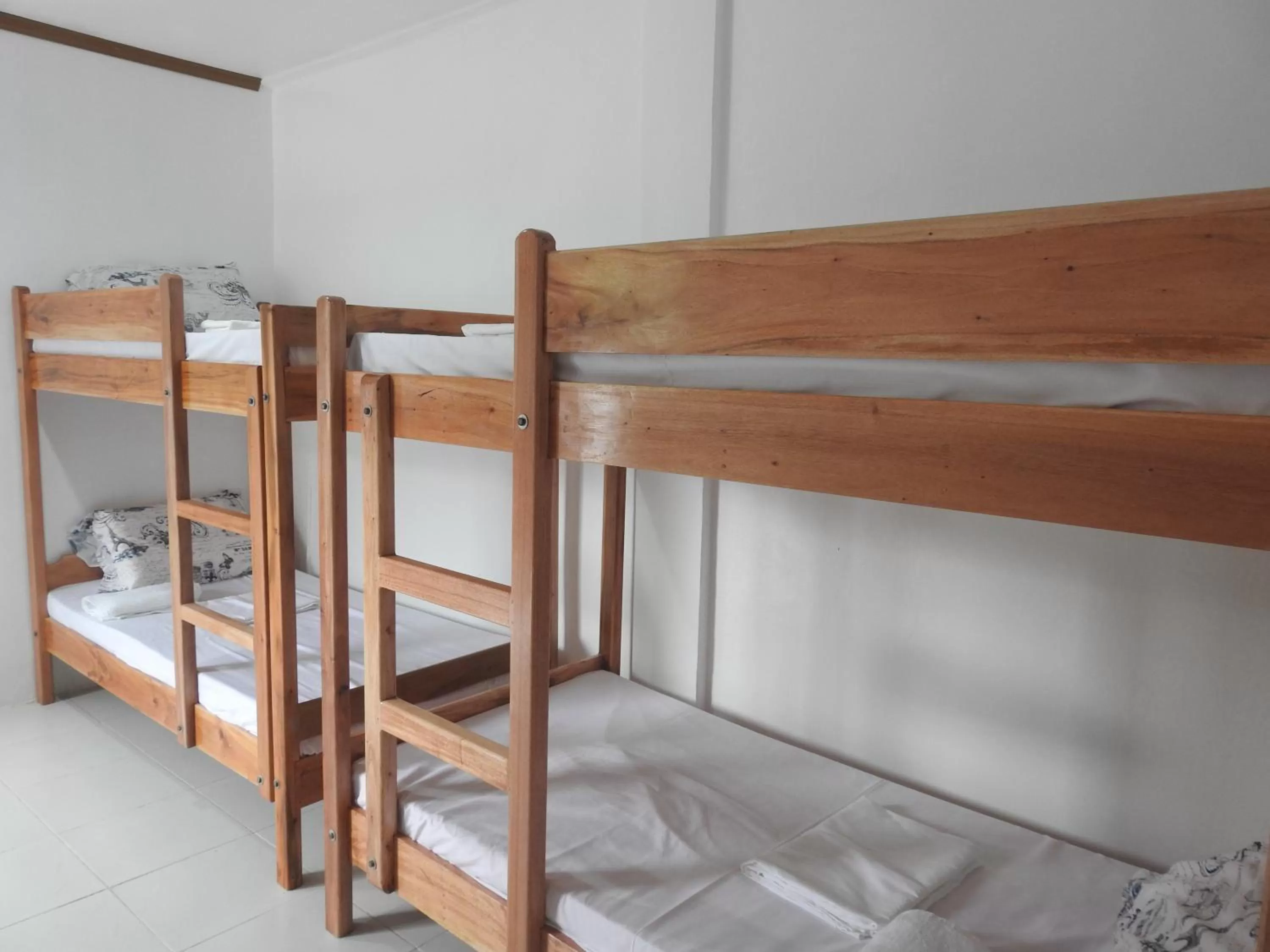 Bunk Bed in Pacifico Seaside Lodge