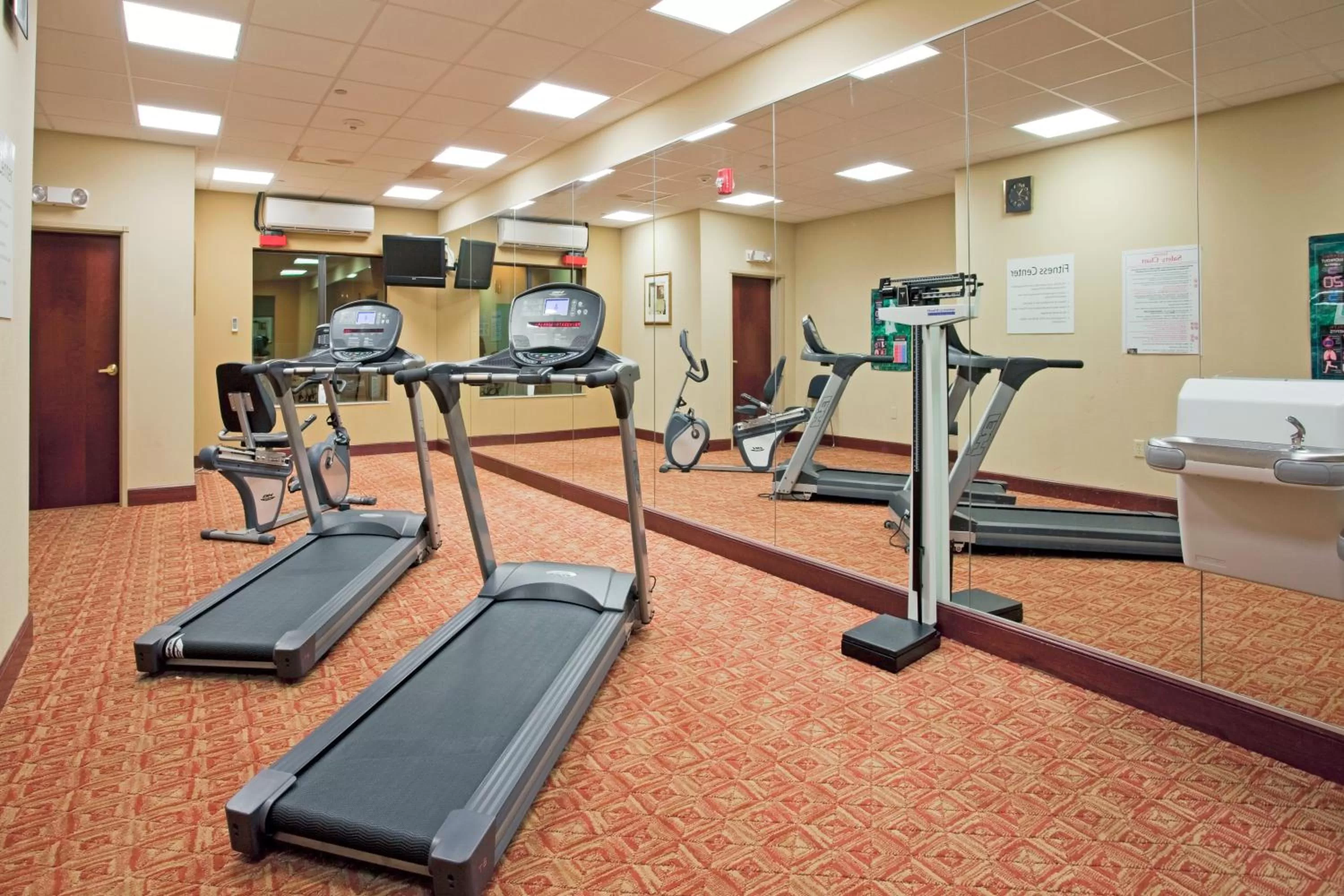 Fitness centre/facilities in Holiday Inn Express Hotel & Suites Amarillo South by IHG