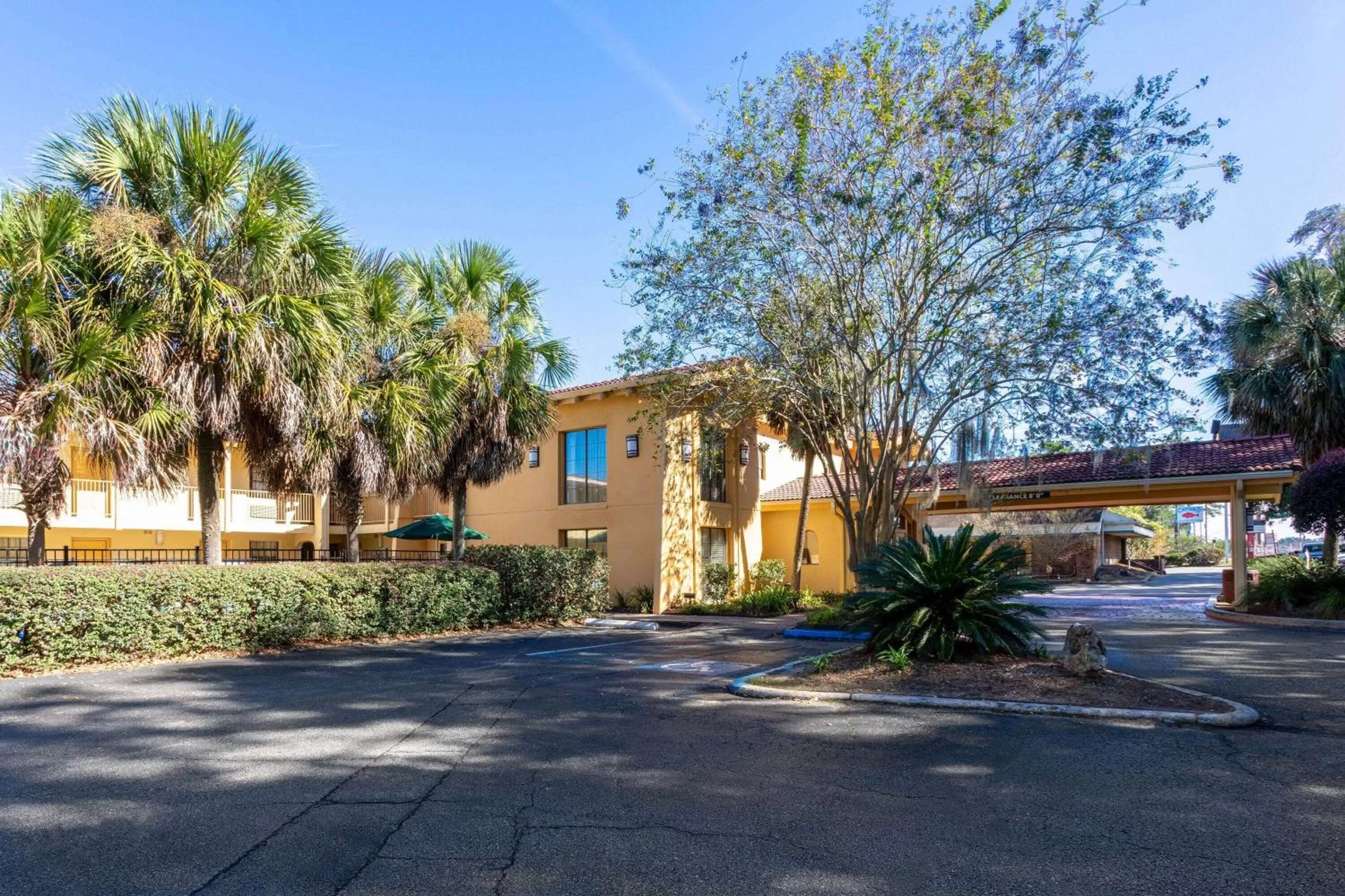 Property building in La Quinta Inn by Wyndham Tallahassee North