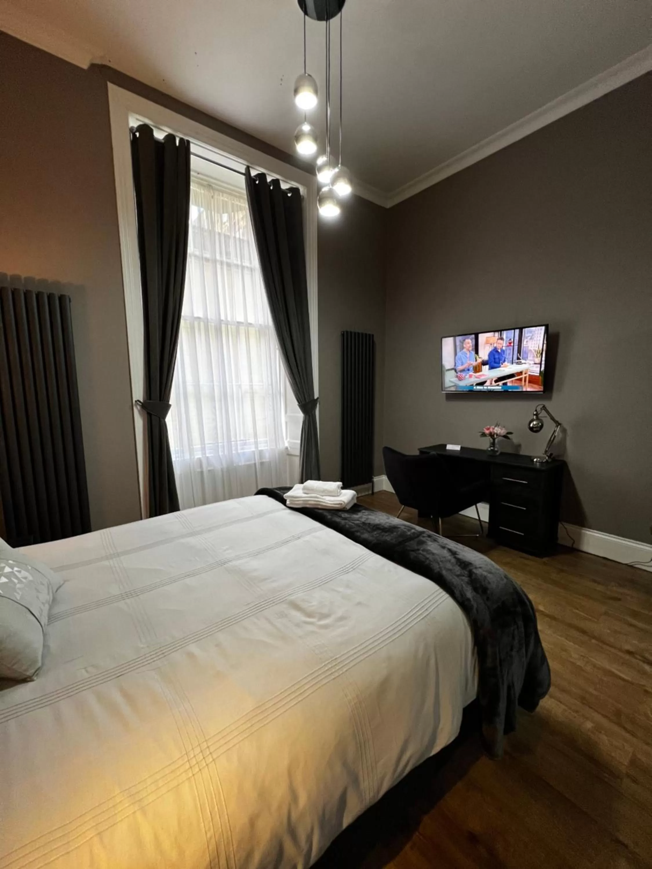 Bed in Amani Apartments - Glasgow City Centre