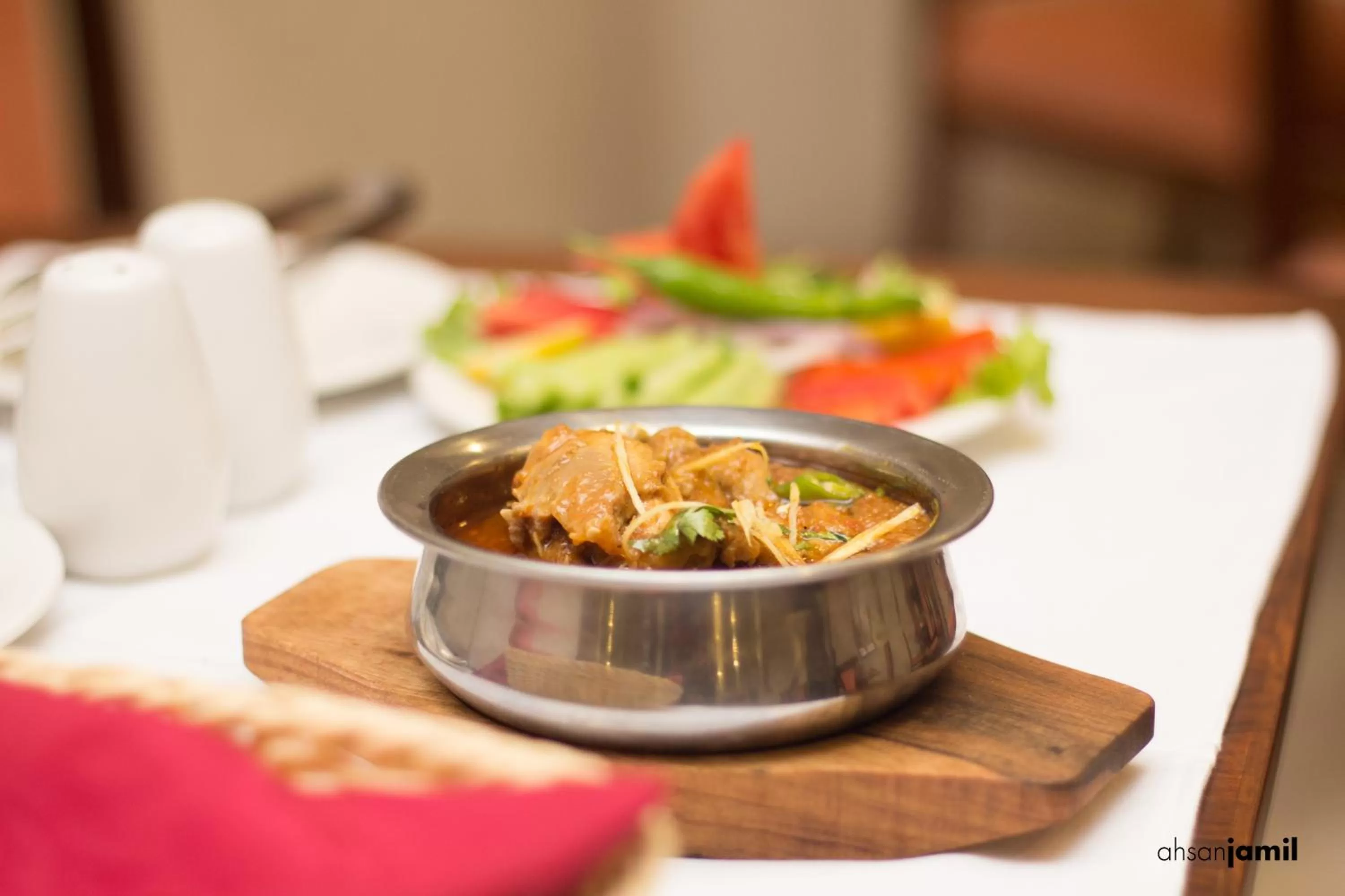 Food and drinks in S Chalet Multan